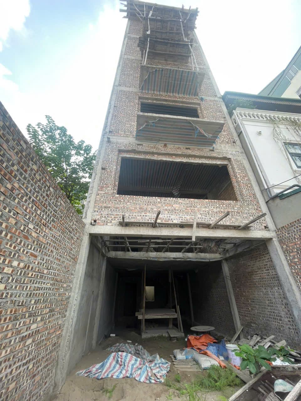 Nhà đất mặt phố, Long Biên, Hà Nội - 75m² giá 25 tỷ