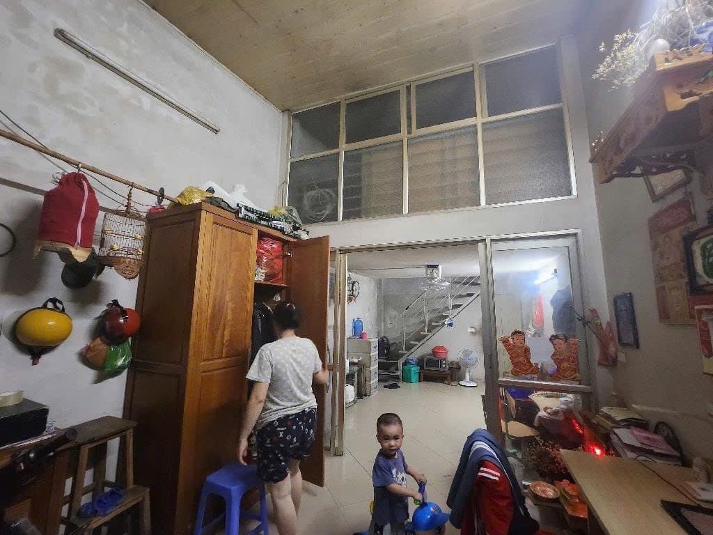Nhà đất mặt phố, Cầu Giấy, Hà Nội - 35m² giá 4.2 tỷ