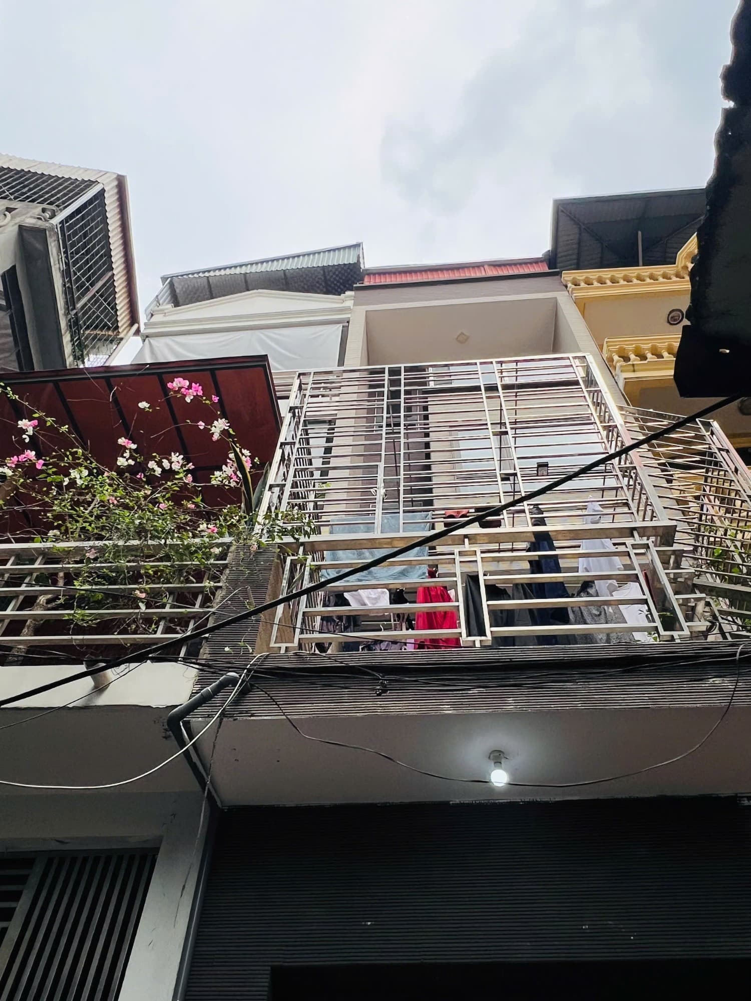 Nhà đất mặt phố, Cầu Giấy, Hà Nội - 55.5m² giá 17.3 tỷ