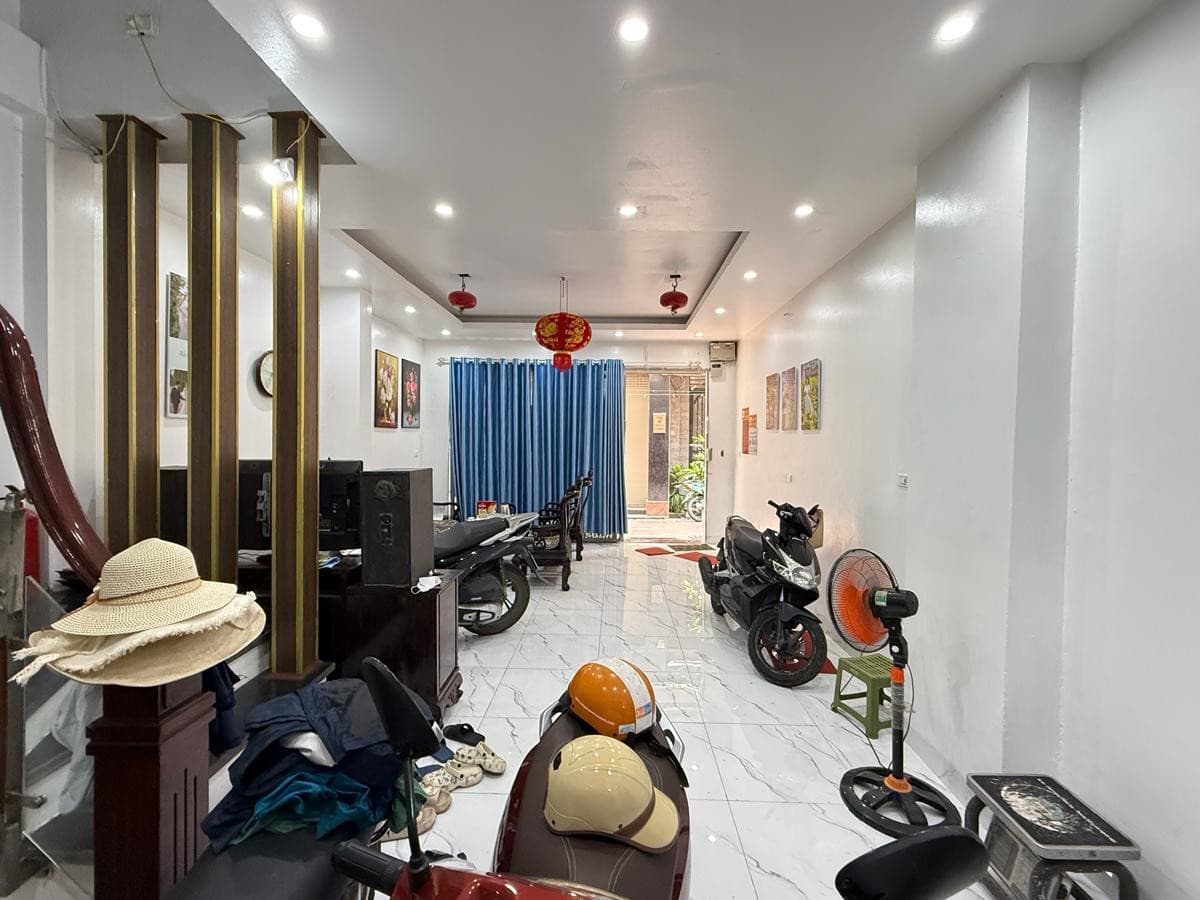 Nhà đất mặt phố, Tây Hồ, Hà Nội - 71m² giá 29 tỷ