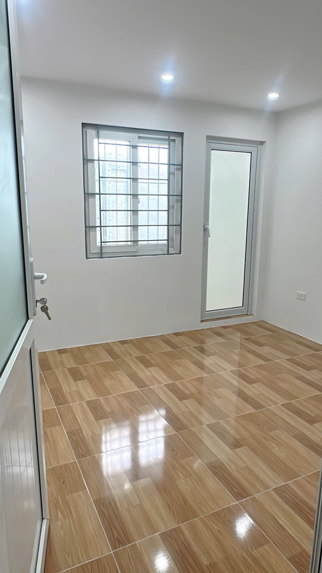 Nhà đất mặt phố, Hoàng Mai, Hà Nội - 33m² giá 3.05 tỷ