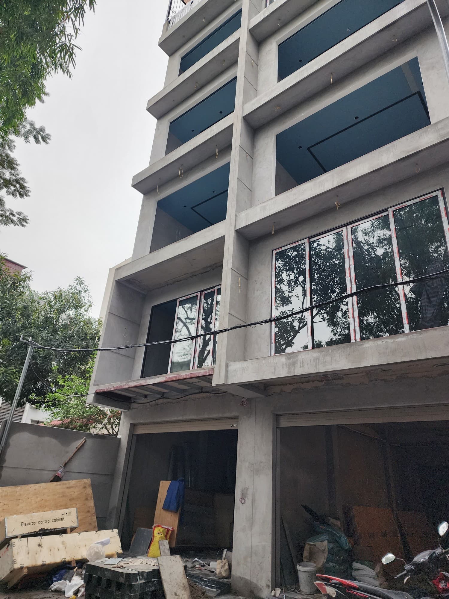 Nhà đất mặt phố, Long Biên, Hà Nội - 44m² giá 16.2 tỷ