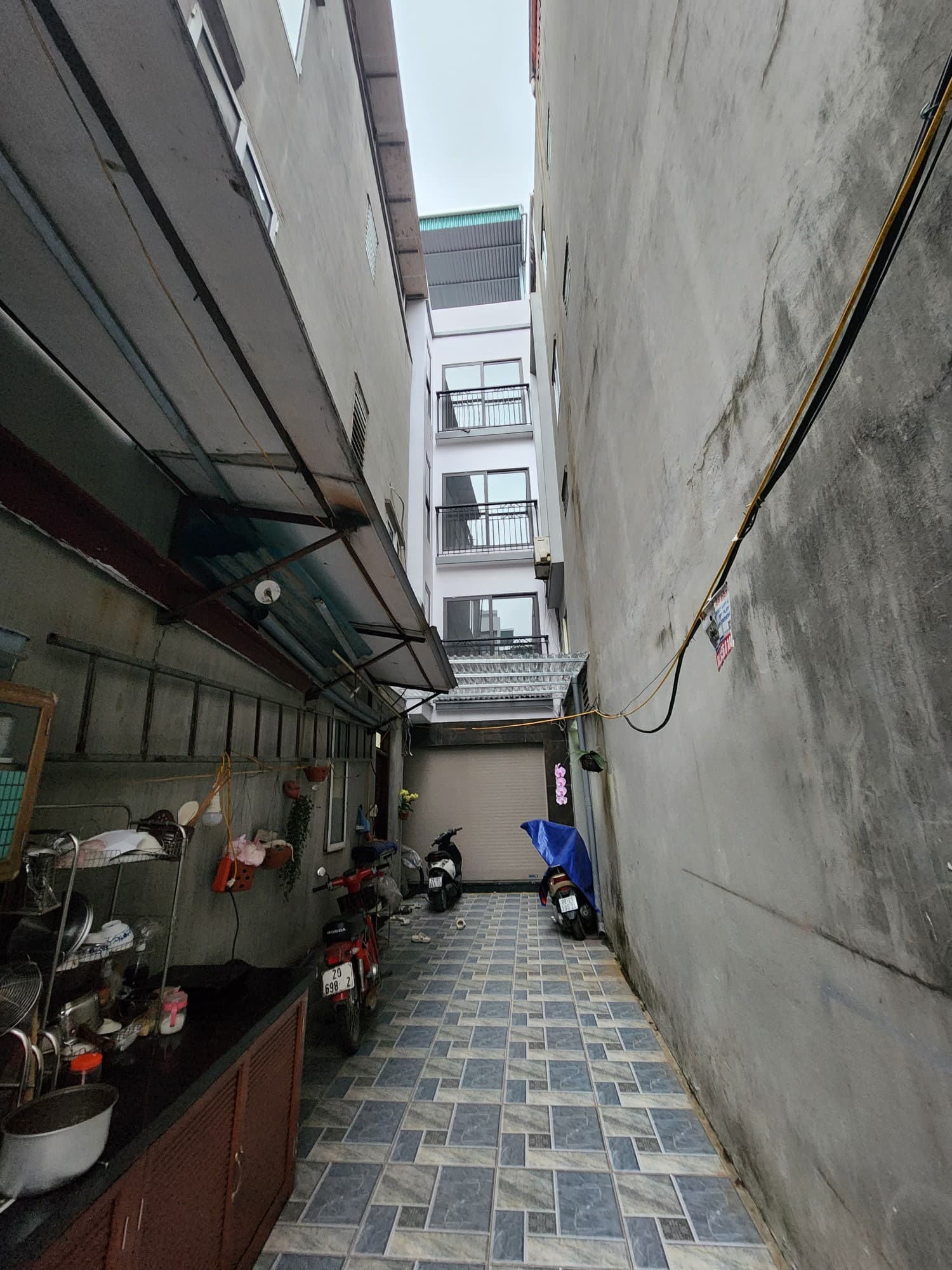 Nhà đất mặt phố, Long Biên, Hà Nội - 32m² giá 7.1 tỷ