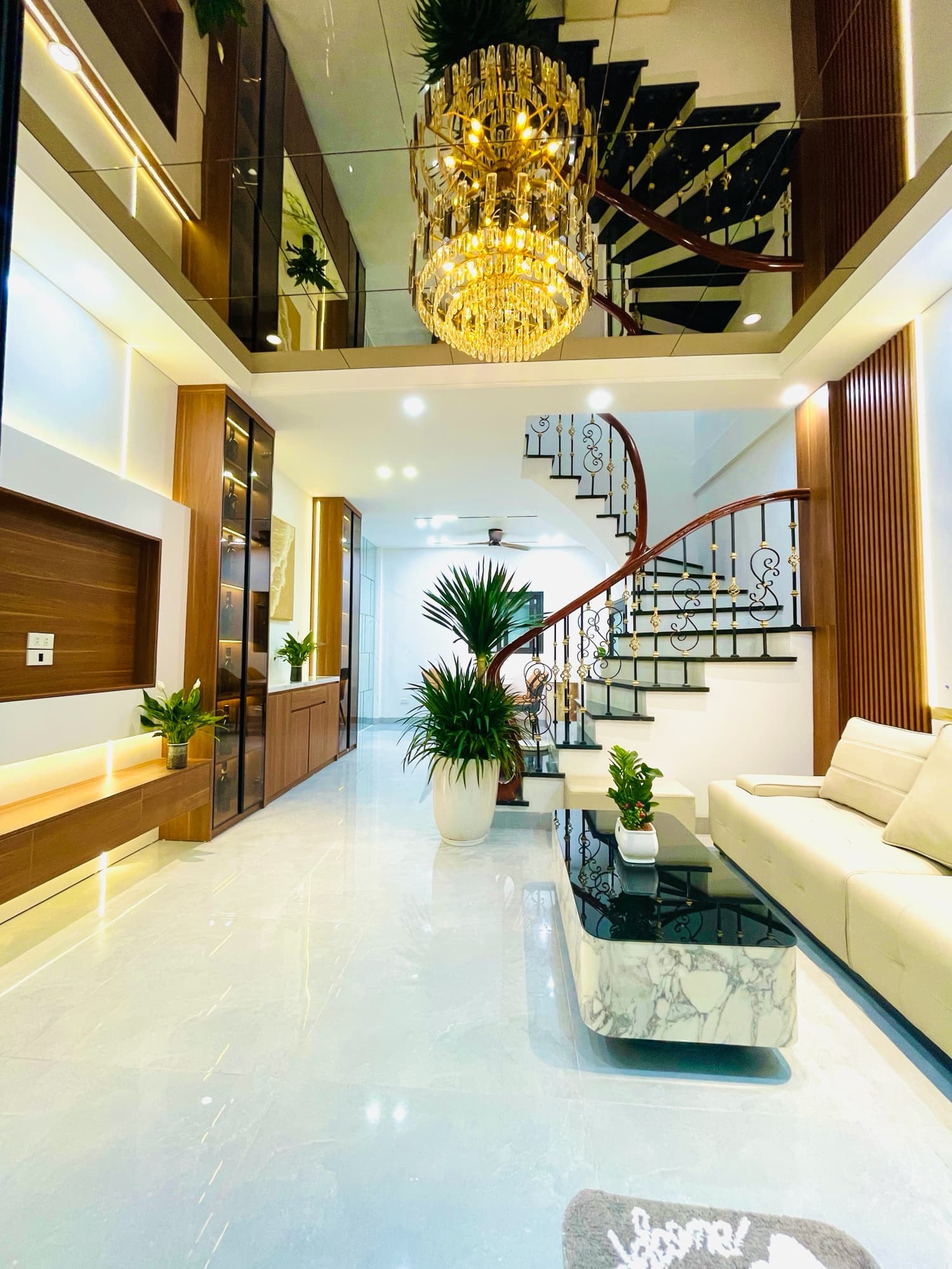 Nhà đất mặt phố, Hoàng Mai, Hà Nội - 37m² giá 9.5 tỷ