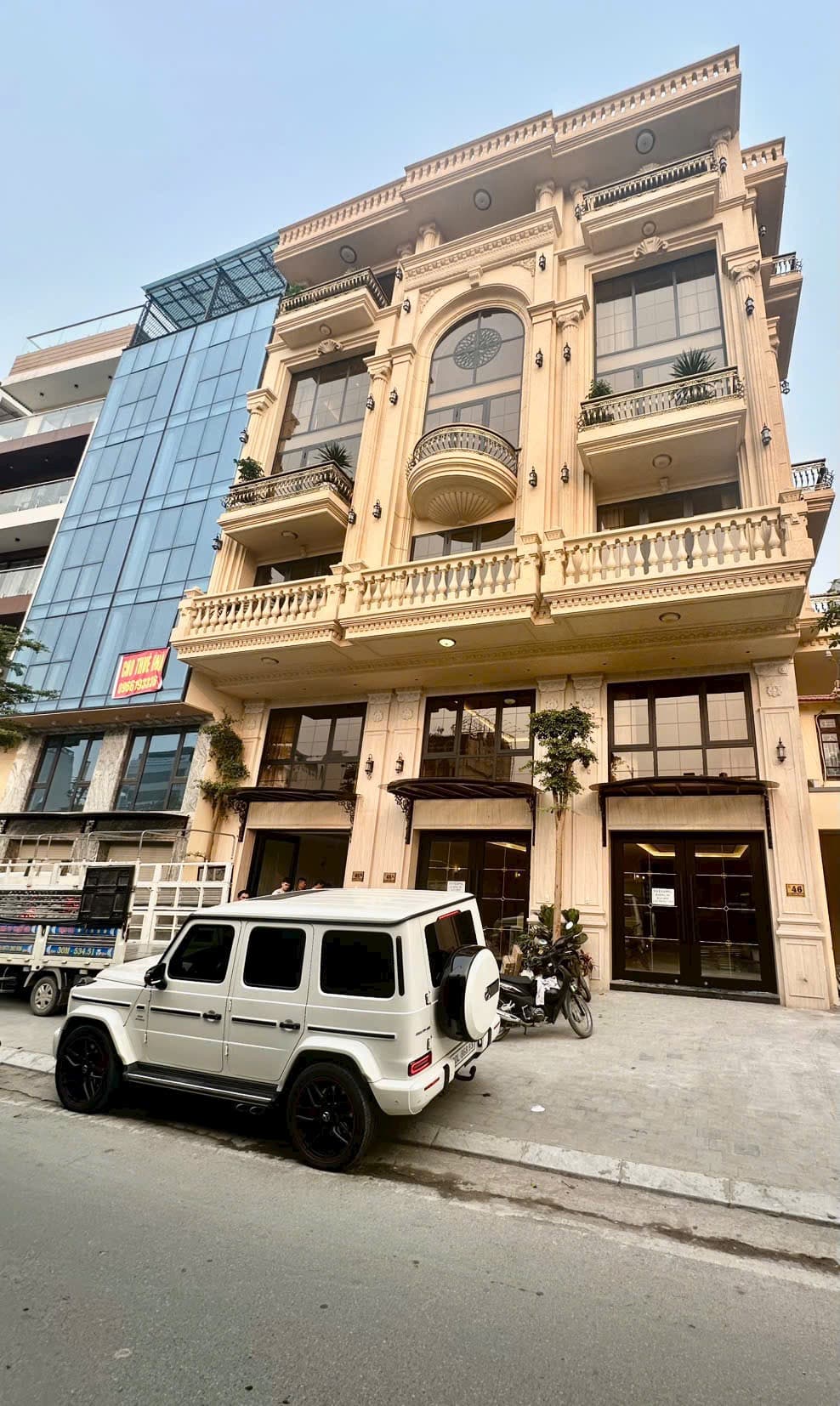 Nhà đất mặt phố, Long Biên, Hà Nội - 71m² giá 31.5 tỷ