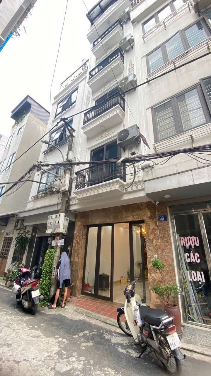 Nhà đất mặt phố, Long Biên, Hà Nội - 40m² giá 14.2 tỷ