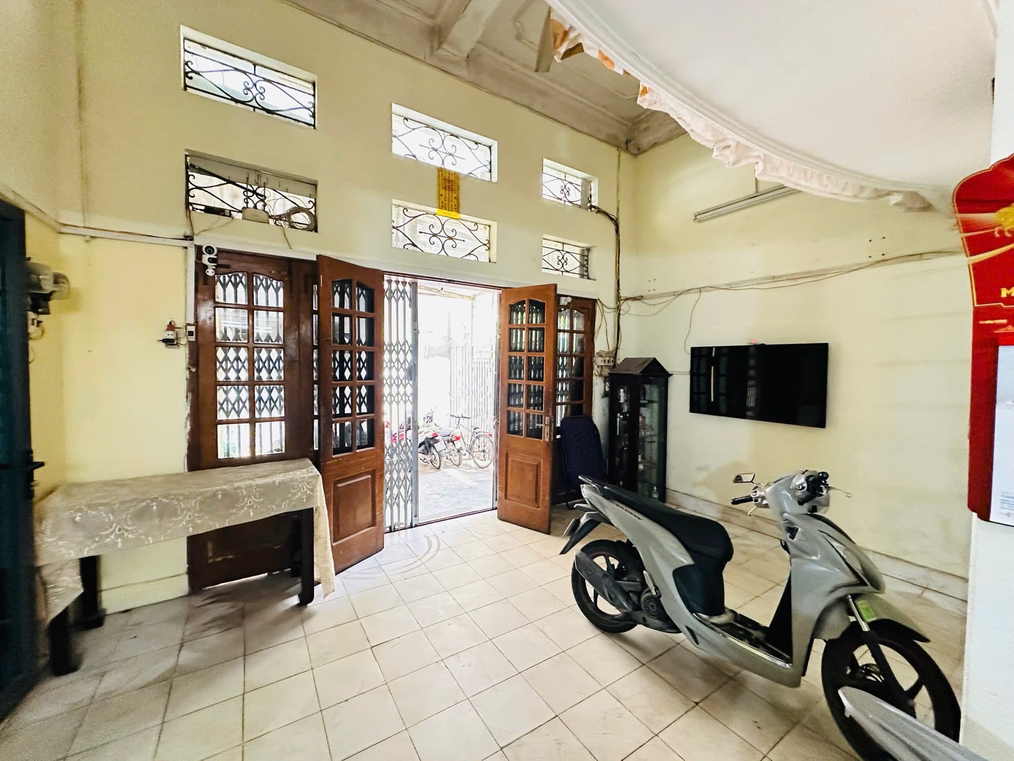 Nhà đất mặt phố, Cầu Giấy, Hà Nội - 43m² giá 16.5 tỷ