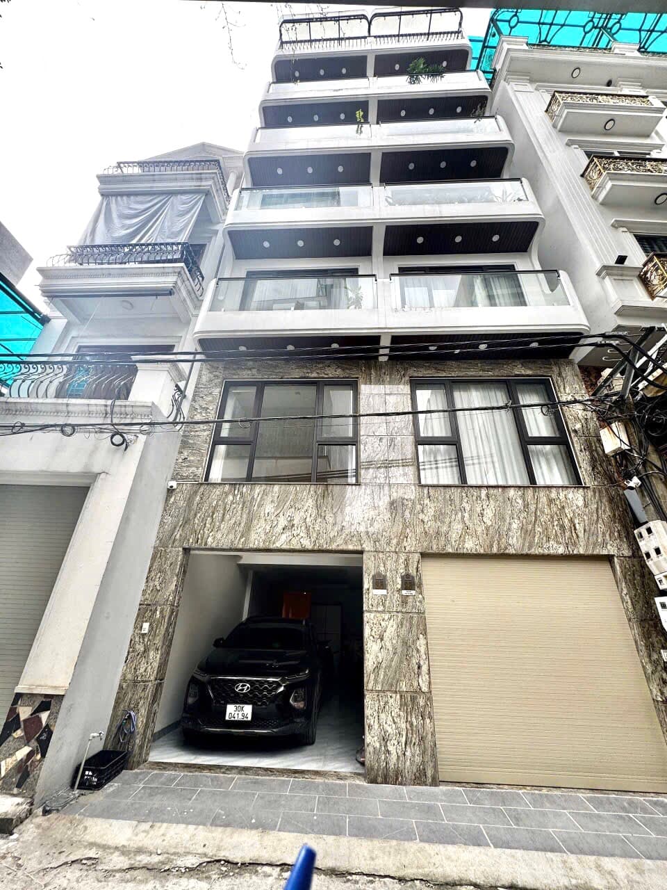 Nhà đất mặt phố, Long Biên, Hà Nội - 50m² giá 20.6 tỷ