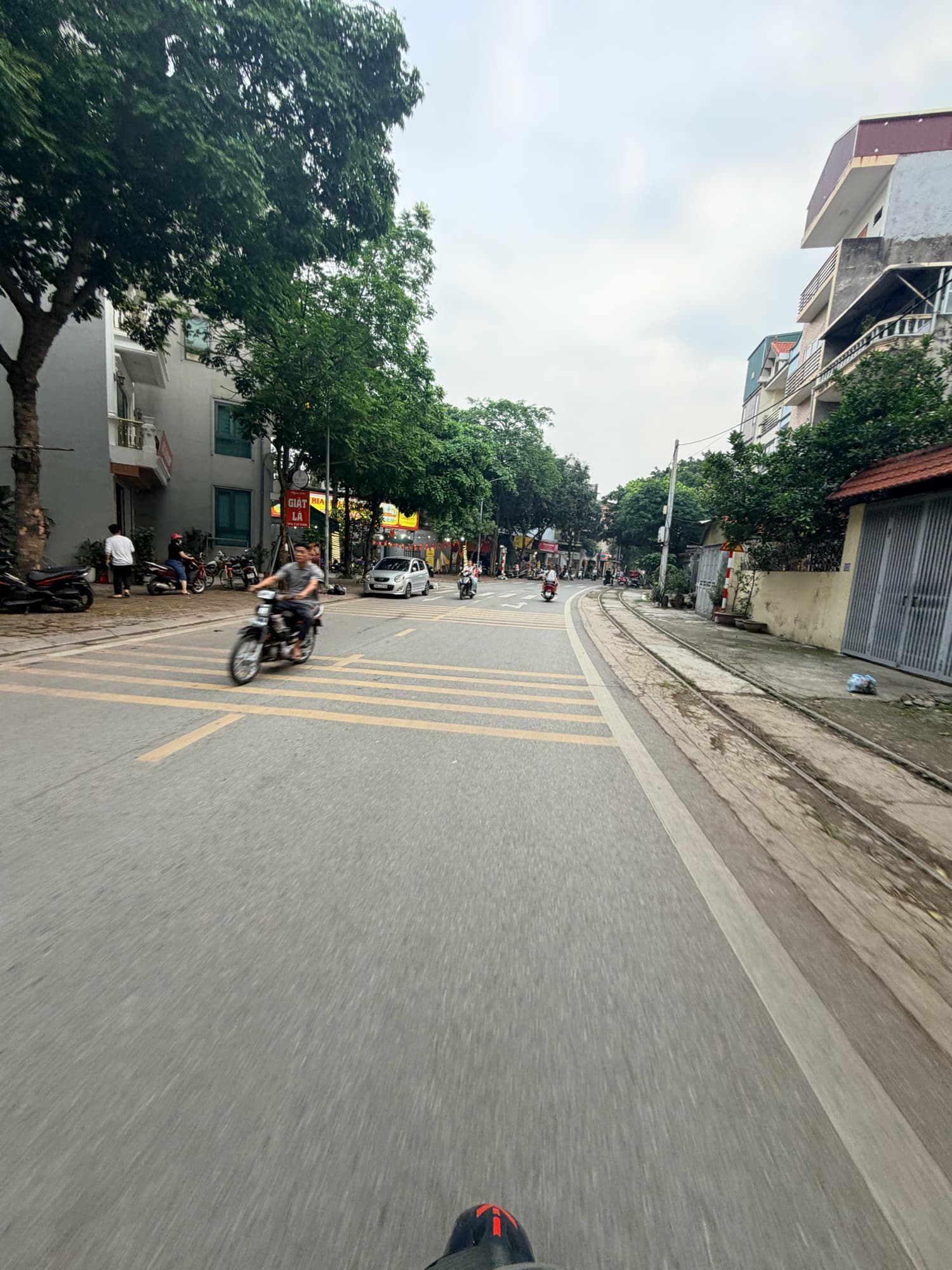 Nhà đất mặt phố, Long Biên, Hà Nội - 53m² giá 11.8 tỷ