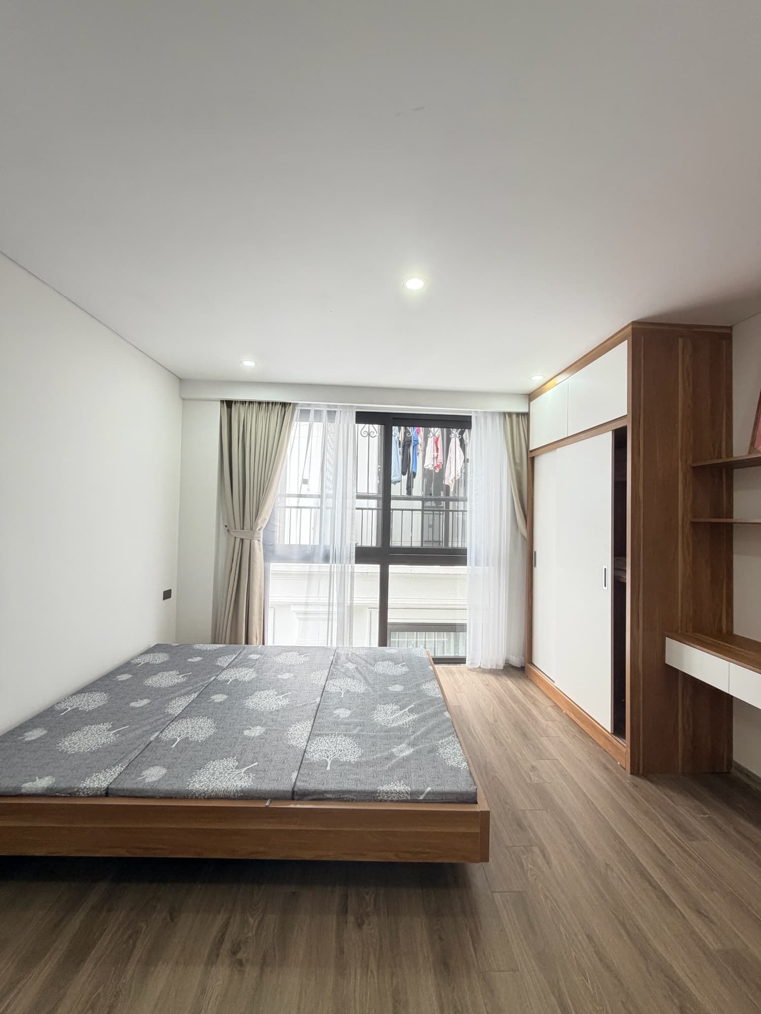 Nhà đất mặt phố, Cầu Giấy, Hà Nội - 50m² giá 16.2 tỷ