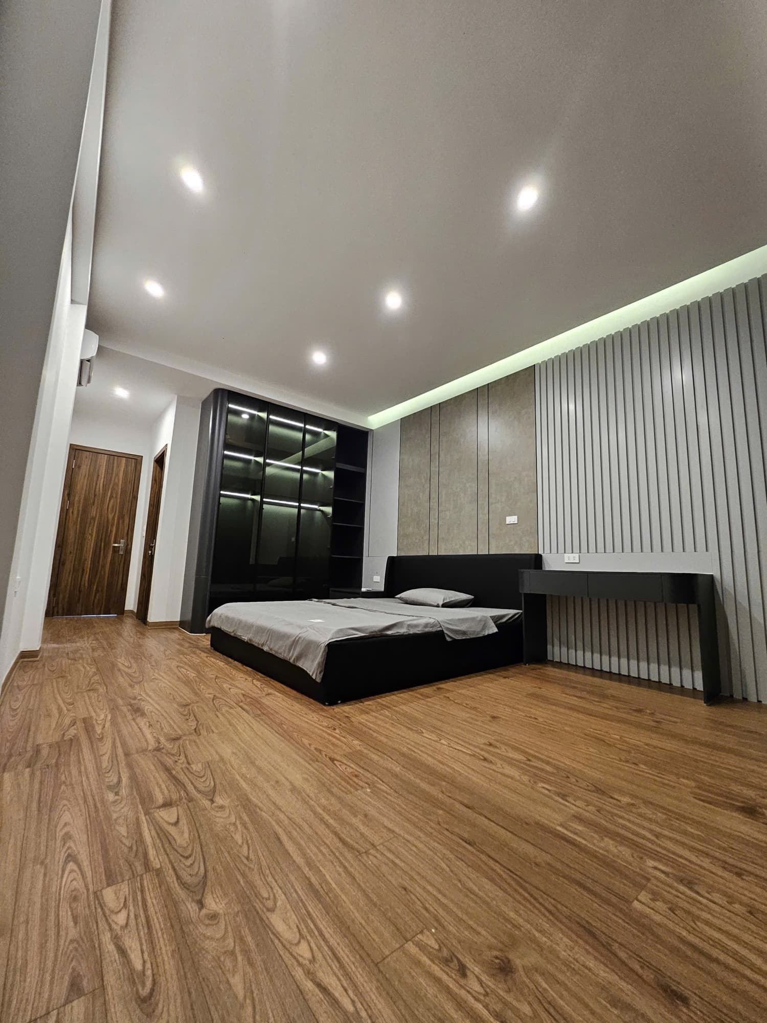 Nhà đất mặt phố, Đống Đa, Hà Nội - 68m² giá 25.2 tỷ