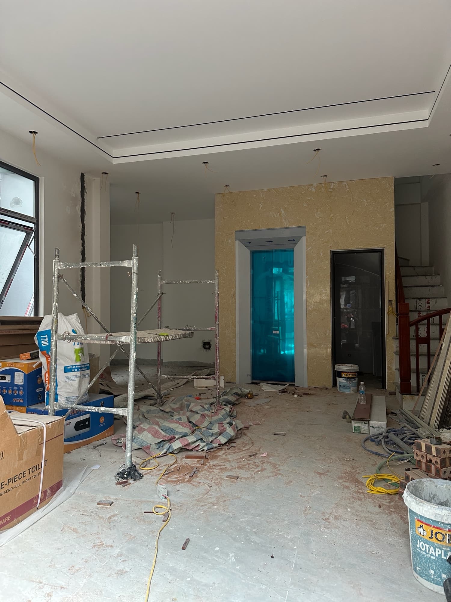 Nhà đất mặt phố, Long Biên, Hà Nội - 37m² giá 9.6 tỷ