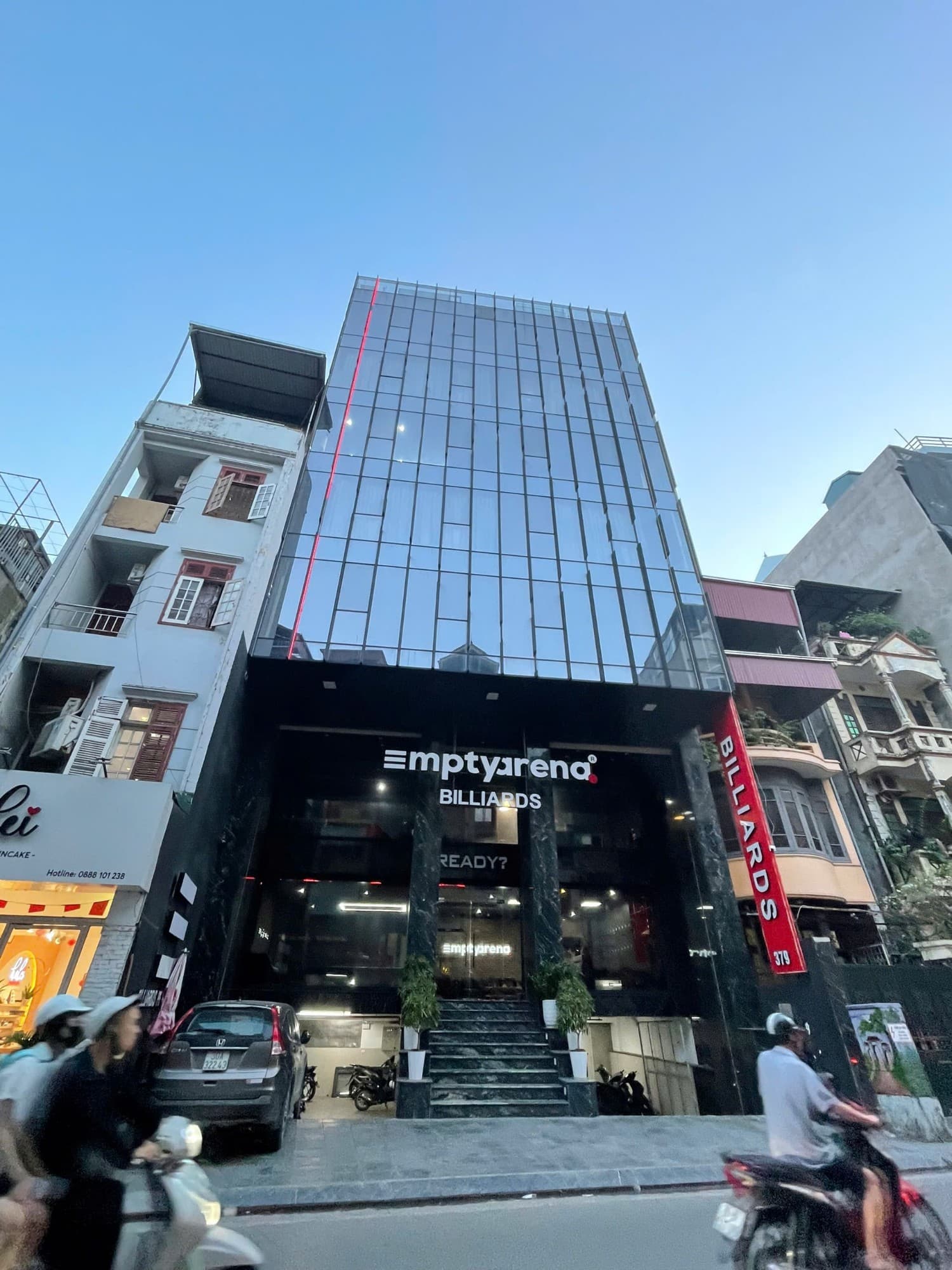 Nhà đất mặt phố, Tây Hồ, Hà Nội - 63m² giá 41.8 tỷ