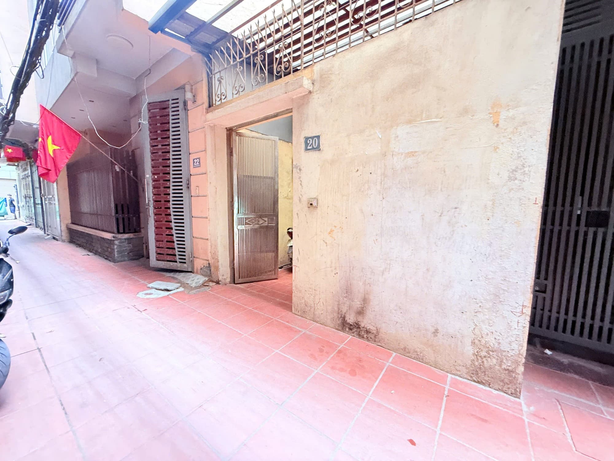 Nhà đất mặt phố, Cầu Giấy, Hà Nội - 72m² giá 23.8 tỷ
