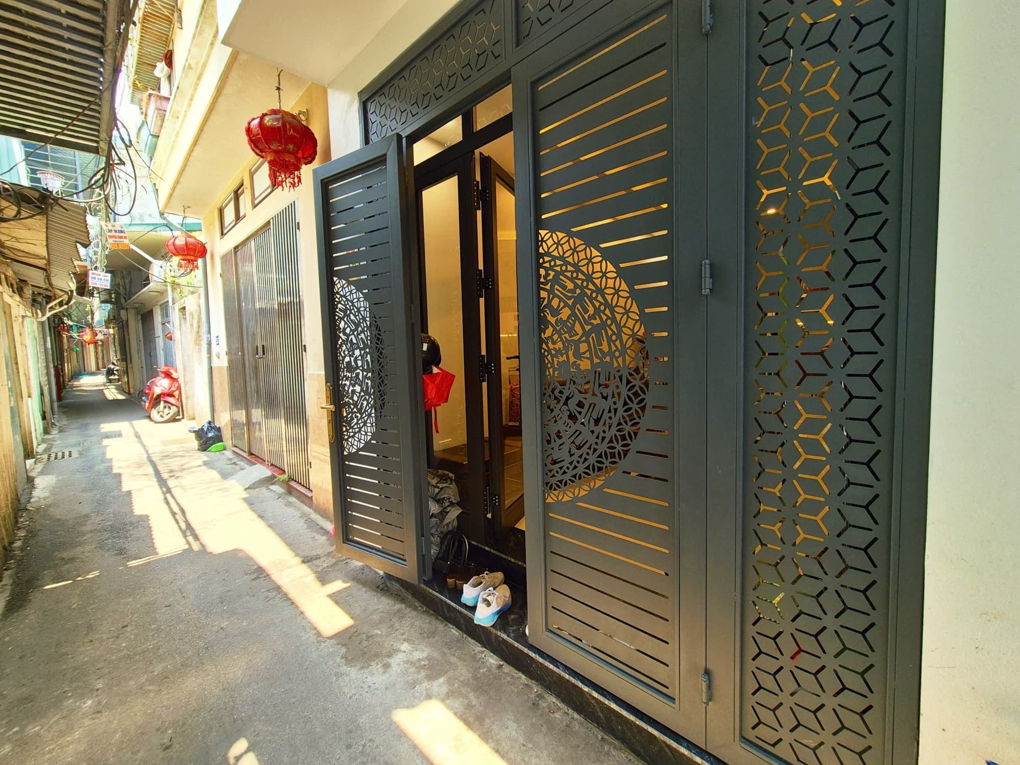 Nhà đất mặt phố, Tây Hồ, Hà Nội - 37m² giá 3.7 tỷ