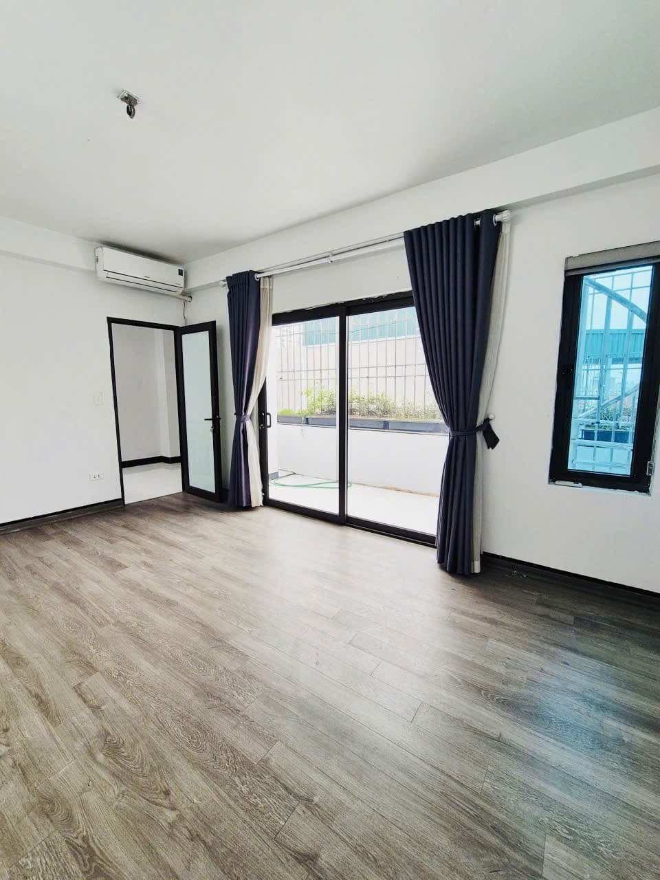Nhà đất mặt phố, Hoàng Mai, Hà Nội - 35m² giá 8.4 tỷ