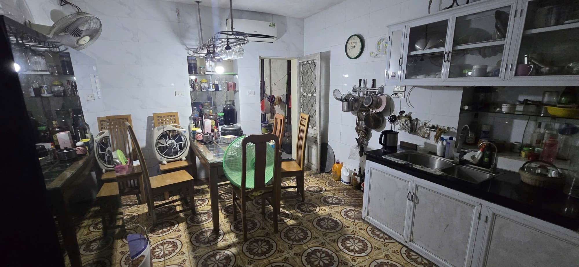 Nhà đất mặt phố, Tây Hồ, Hà Nội - 66m² giá 27 tỷ