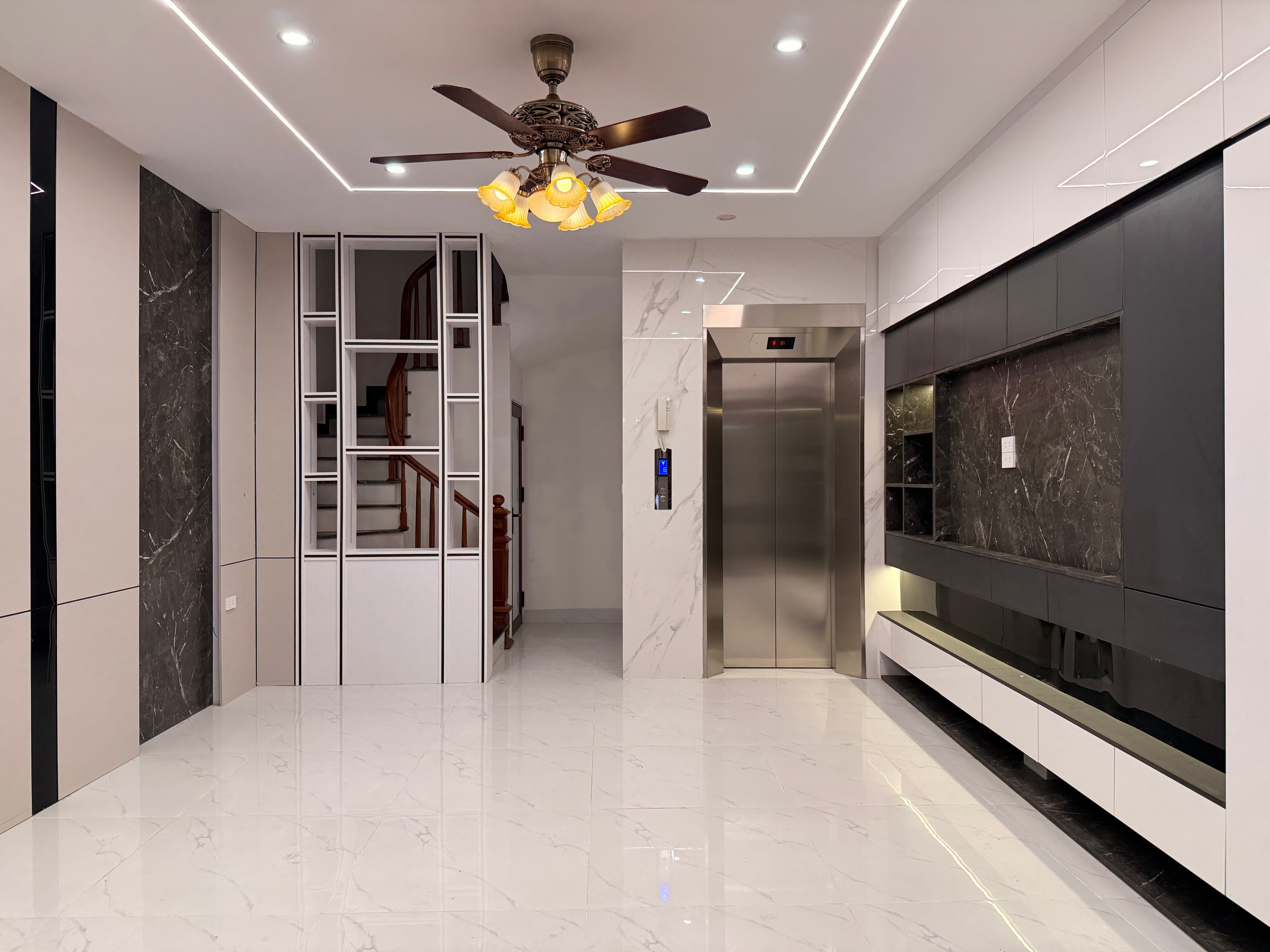 Nhà đất mặt phố Long Biên, Hà Nội - 39m² giá 1, .8 tỷ