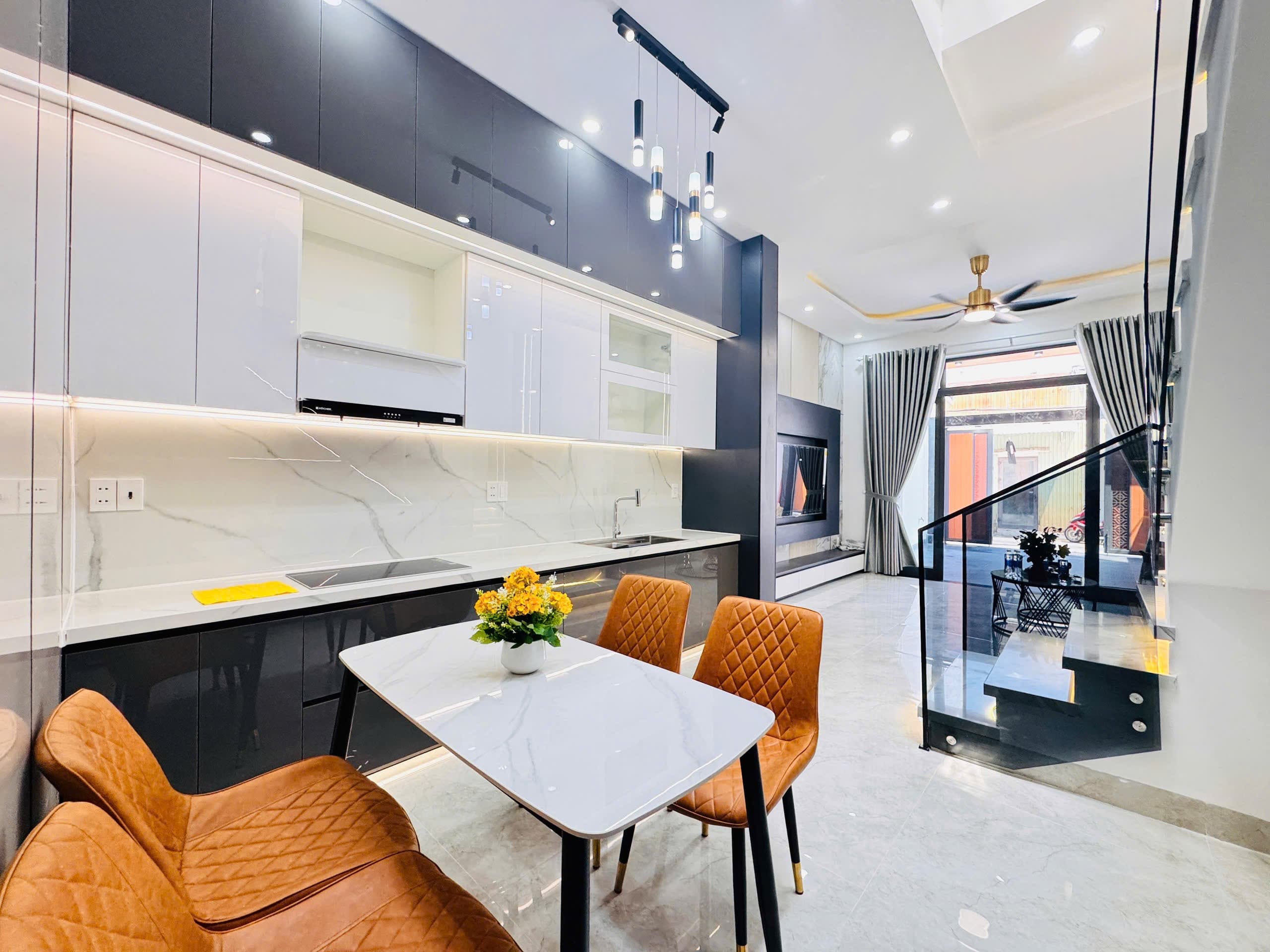 Nhà đất mặt phố, Liên Chiểu, Đà Nẵng - 70m² giá 5.45 tỷ