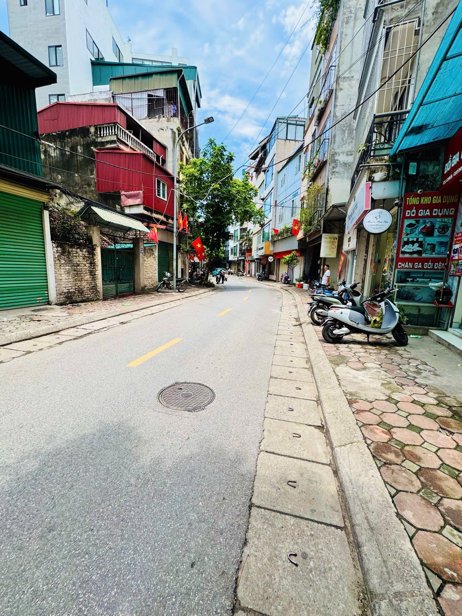Nhà đất mặt phố, Hai Bà Trưng, Hà Nội - 33m² giá 13.5 tỷ