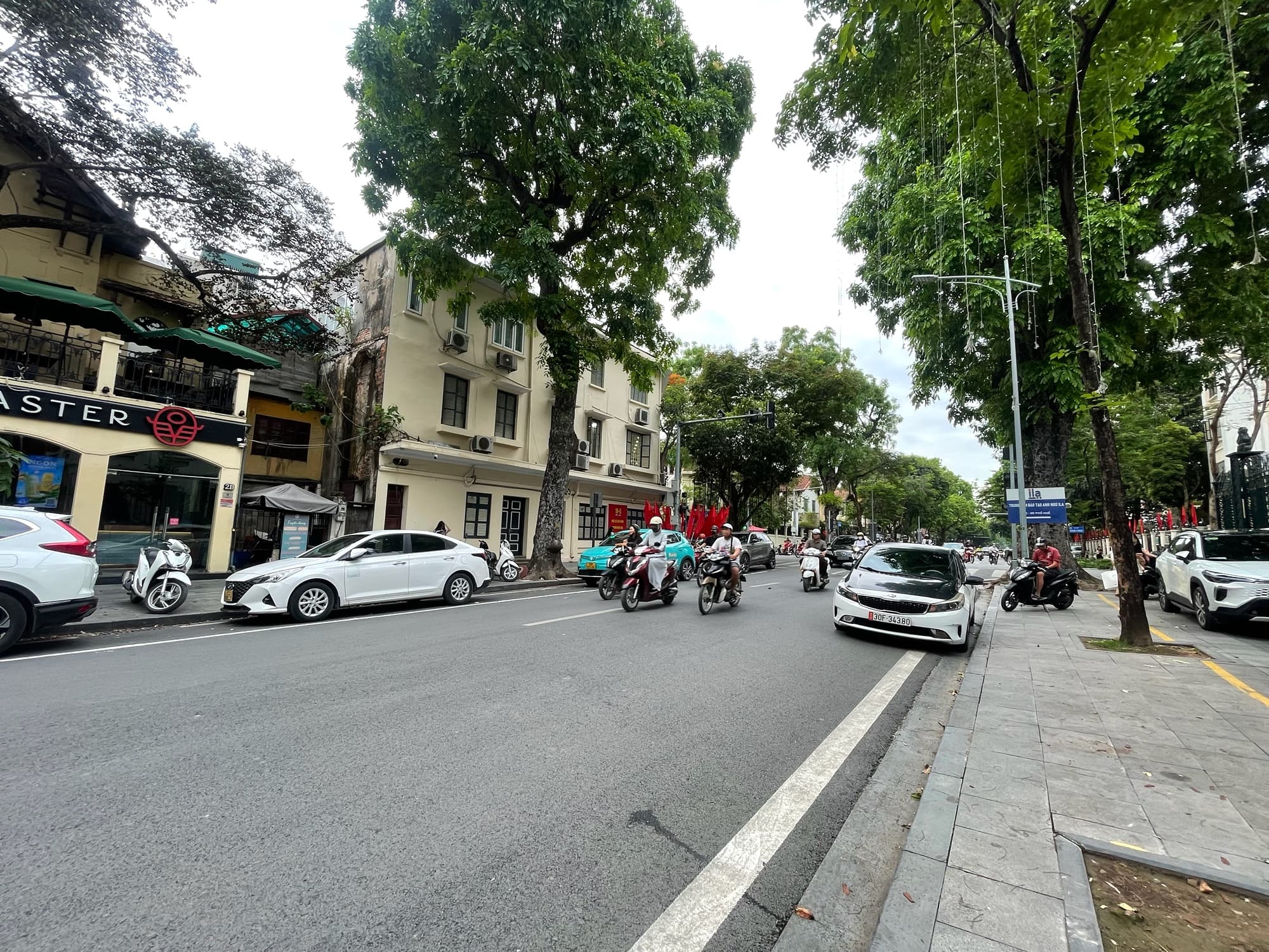 Nhà đất mặt phố, Hoàn Kiếm, Hà Nội - 278m² giá 278 tỷ