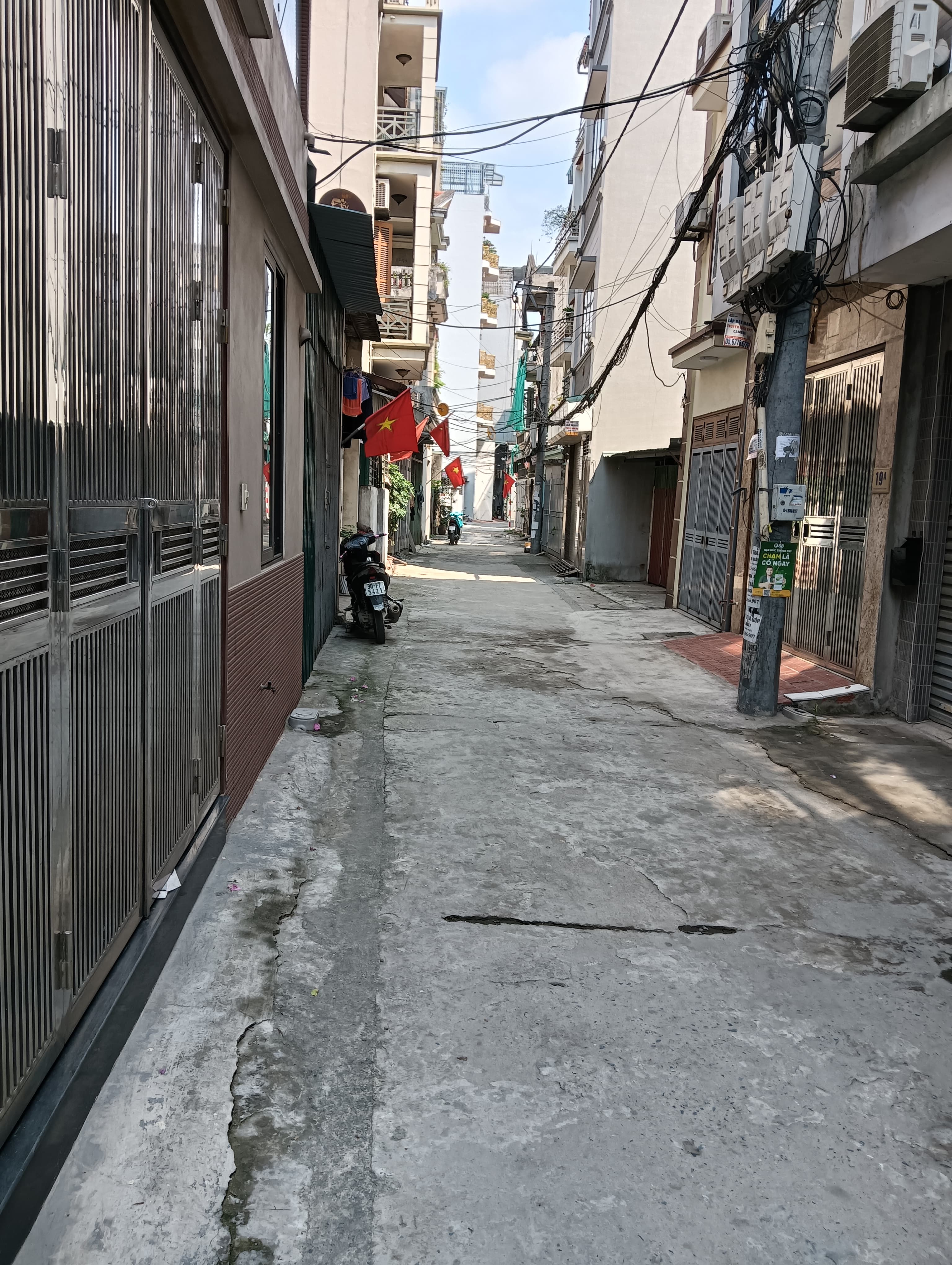 Nhà đất mặt phố, Long Biên, Hà Nội - 50m² giá 13.5 tỷ