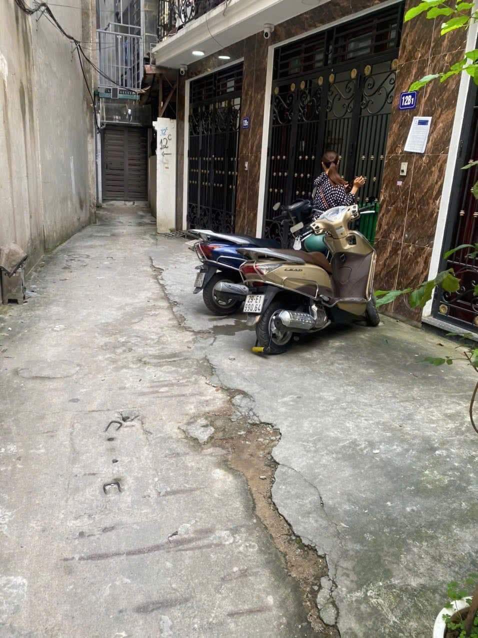 Nhà đất mặt phố, Cầu Giấy, Hà Nội - 48m² giá 16.5 tỷ
