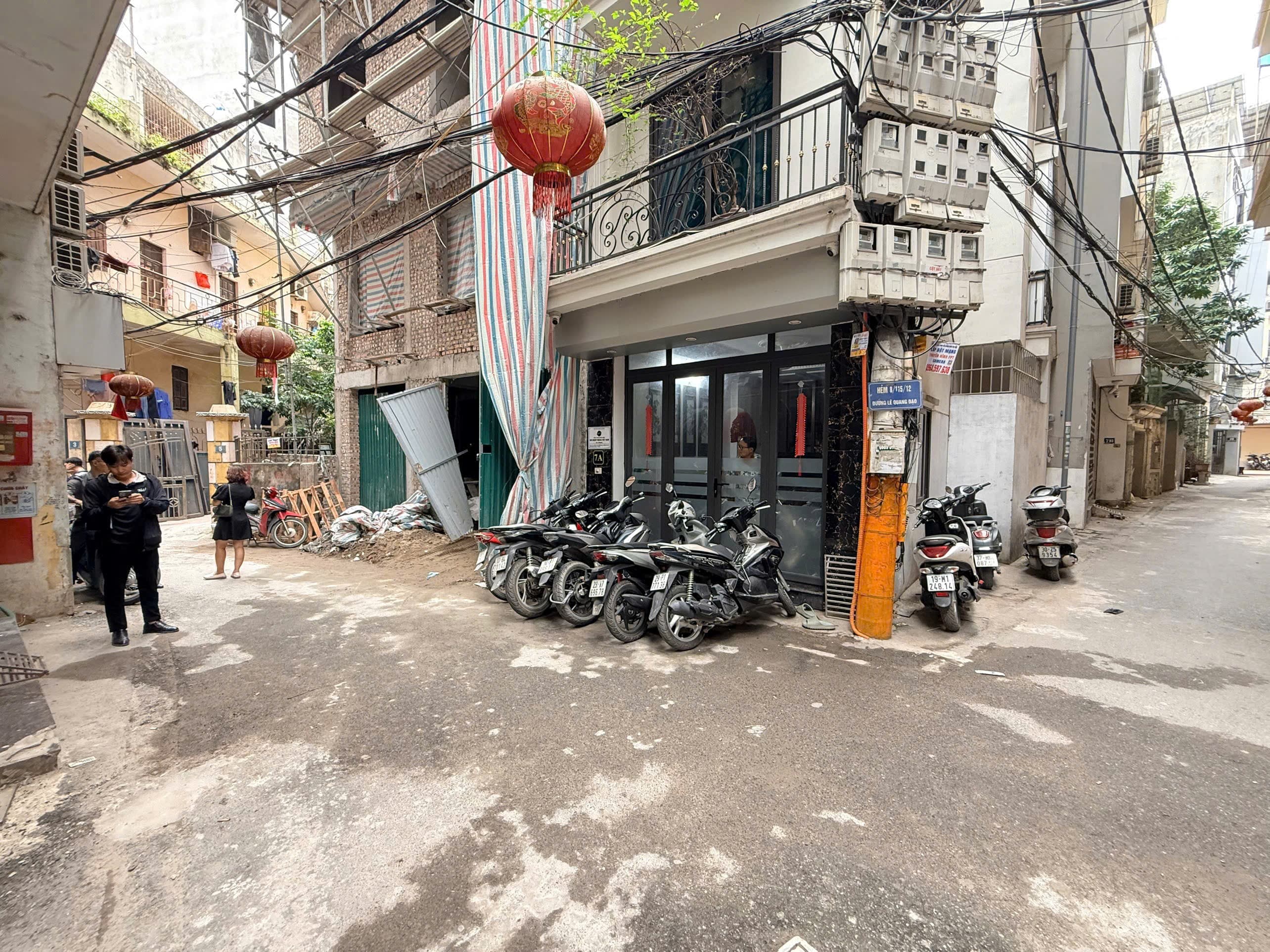 Nhà đất mặt phố, Nam Từ Liêm, Hà Nội - 111m² giá 38 tỷ