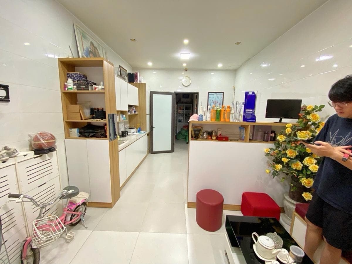 Nhà đất mặt phố, Cầu Giấy, Hà Nội - 40m² giá 20 tỷ
