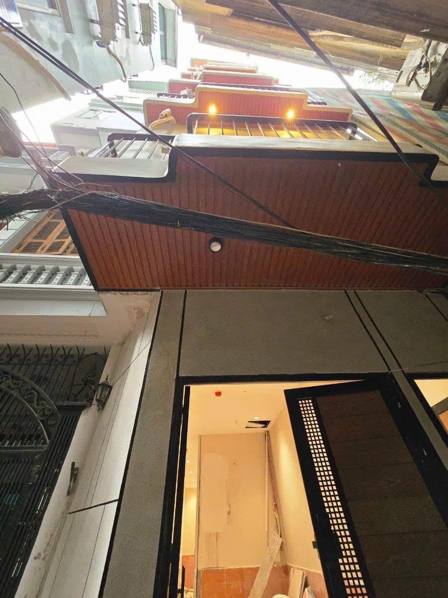 Nhà đất mặt phố, Ba Đình, Hà Nội - 38m² giá 13.76 tỷ