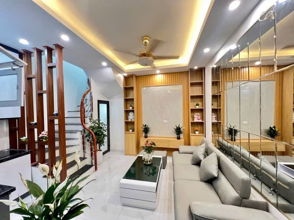 Nhà đất mặt phố, Đống Đa, Hà Nội - 19m² giá 7.45 tỷ