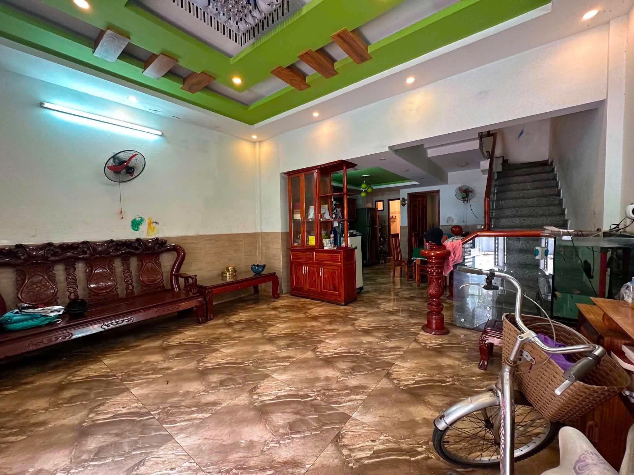 Nhà đất mặt phố, Hải Châu, Đà Nẵng - 68.4m² giá 8.8 tỷ