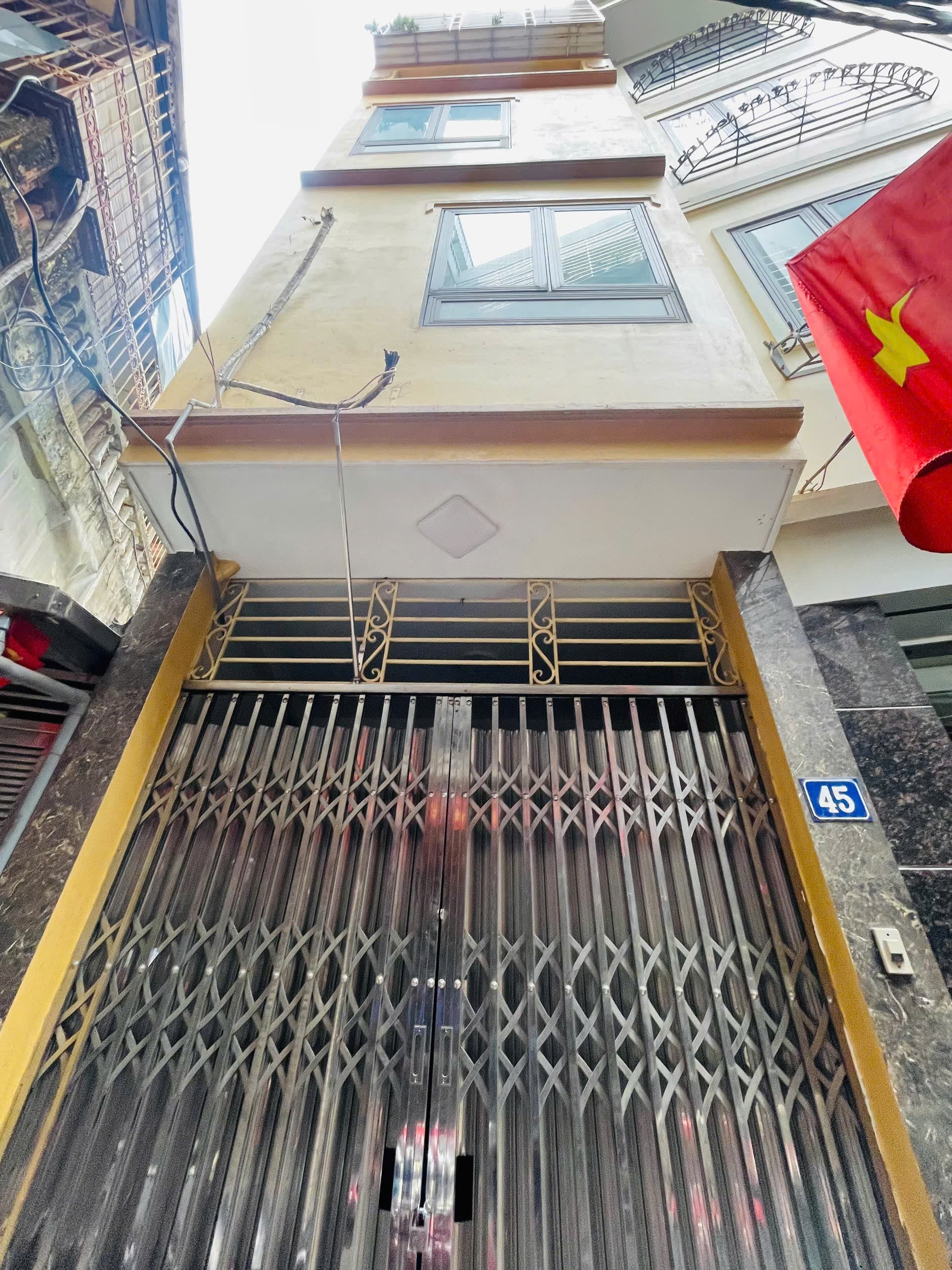 Nhà đất mặt phố, Ba Đình, Hà Nội - 42m² giá 16.6 tỷ