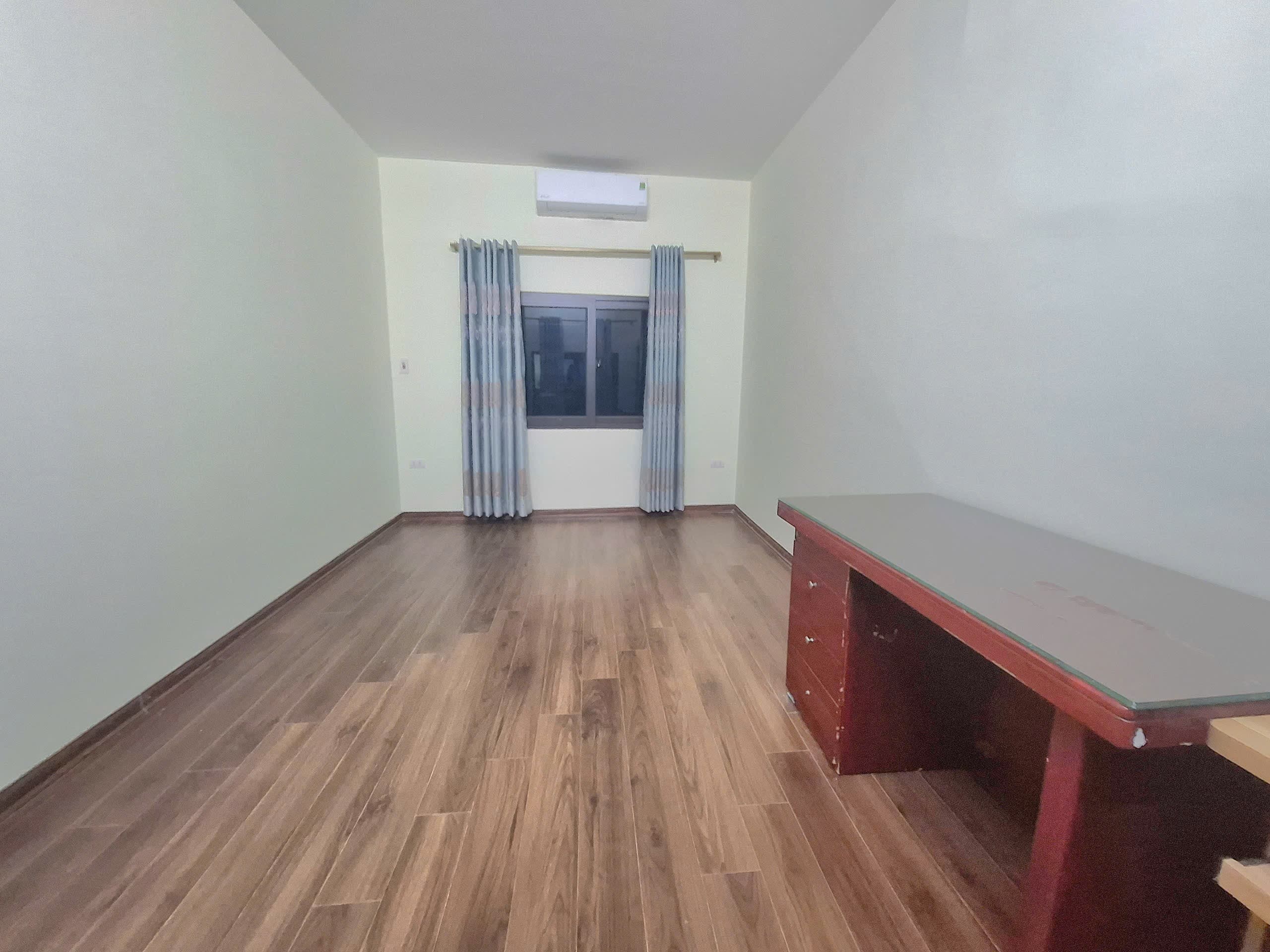 Căn hộ mặt phố, Cầu Giấy, Hà Nội - 150m² giá 5.2 tỷ