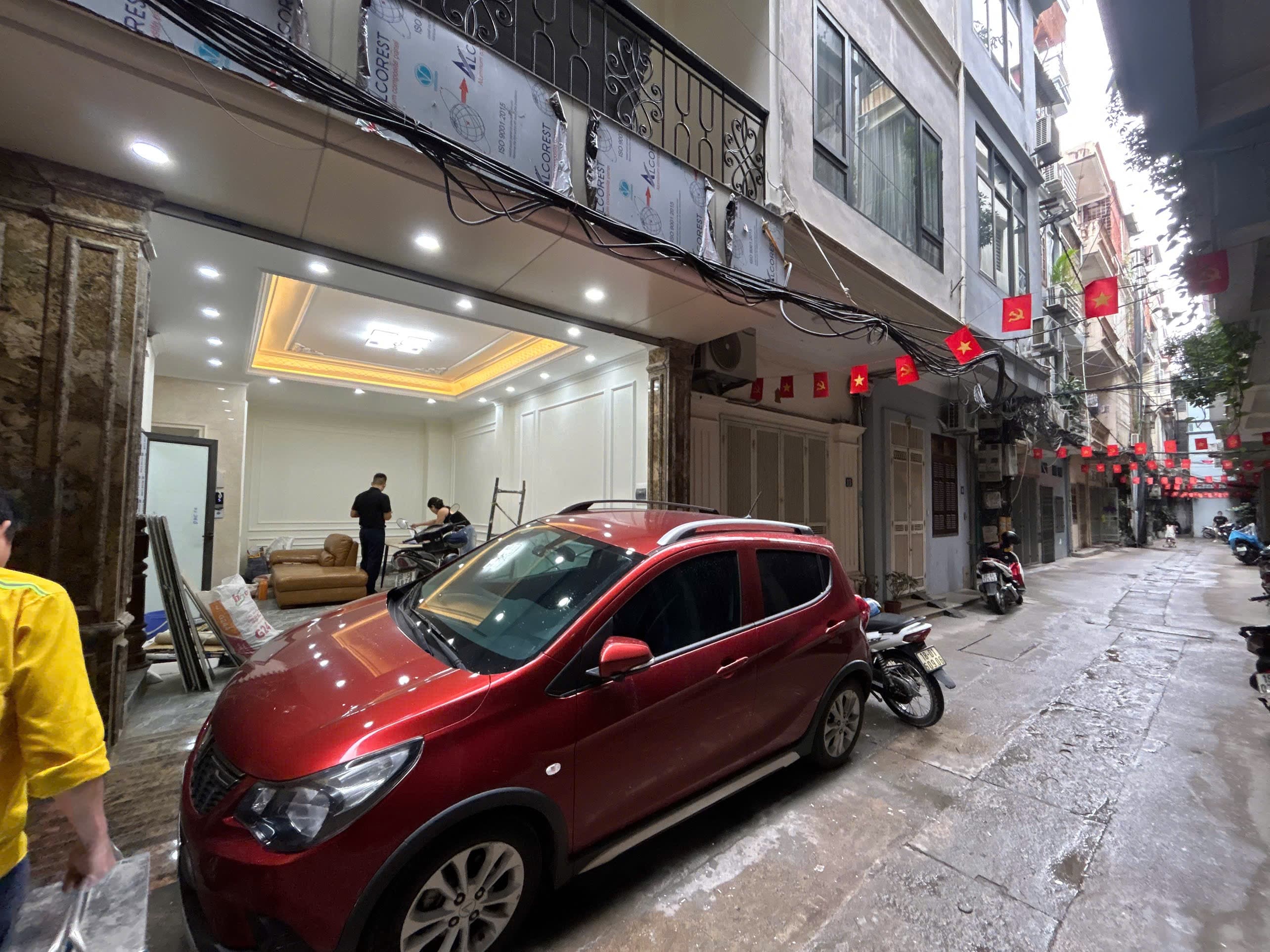 Nhà đất mặt phố, Ba Đình, Hà Nội - 42m² giá 24.6 tỷ
