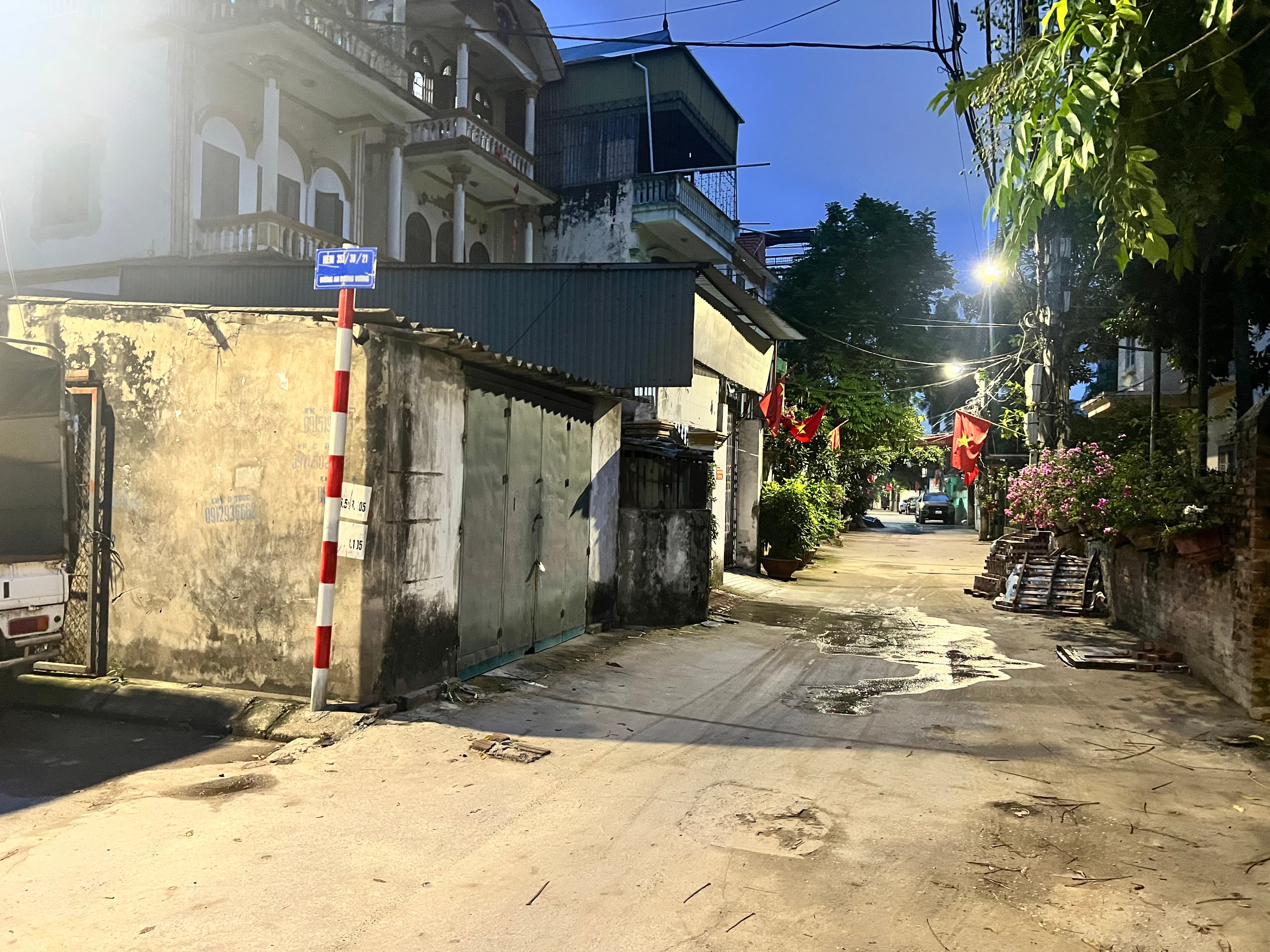 Nhà đất mặt phố, Tây Hồ, Hà Nội - 42m² giá 12 tỷ