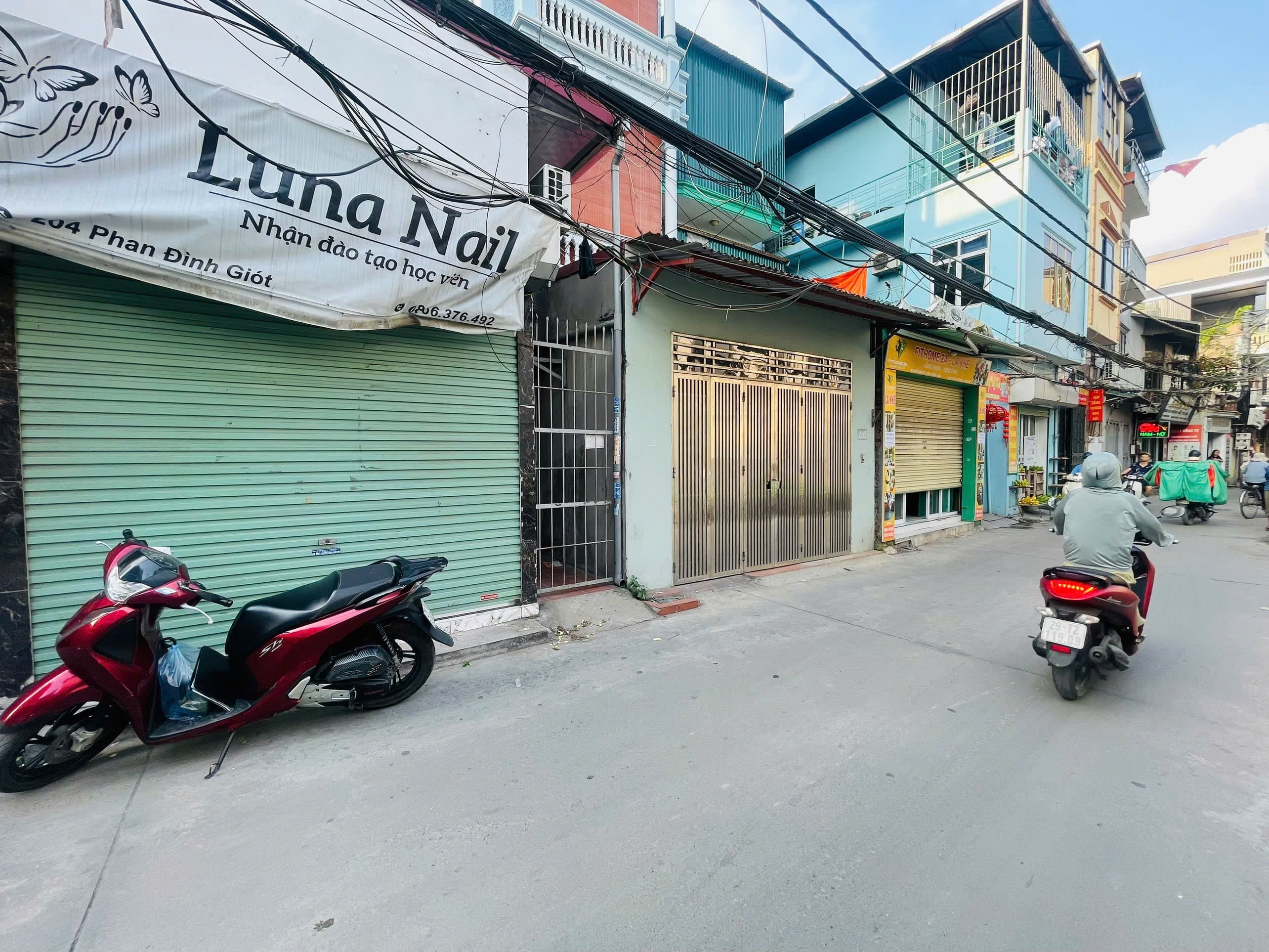 Nhà đất mặt phố, Hà Đông, Hà Nội - 76m² giá 16.5 tỷ