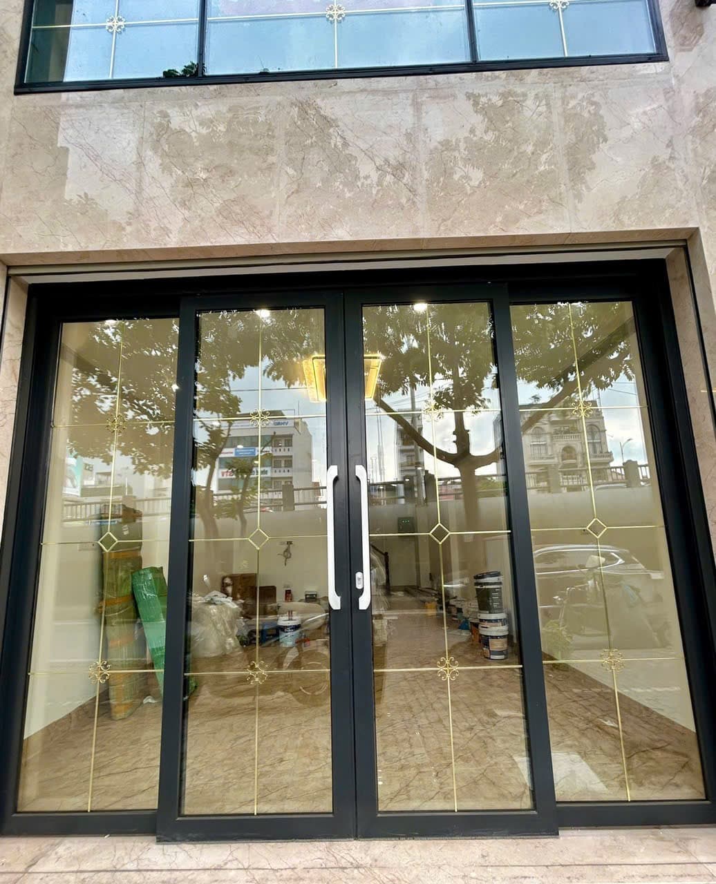 Nhà đất mặt phố, Long Biên, Hà Nội - 41m² giá 22 tỷ