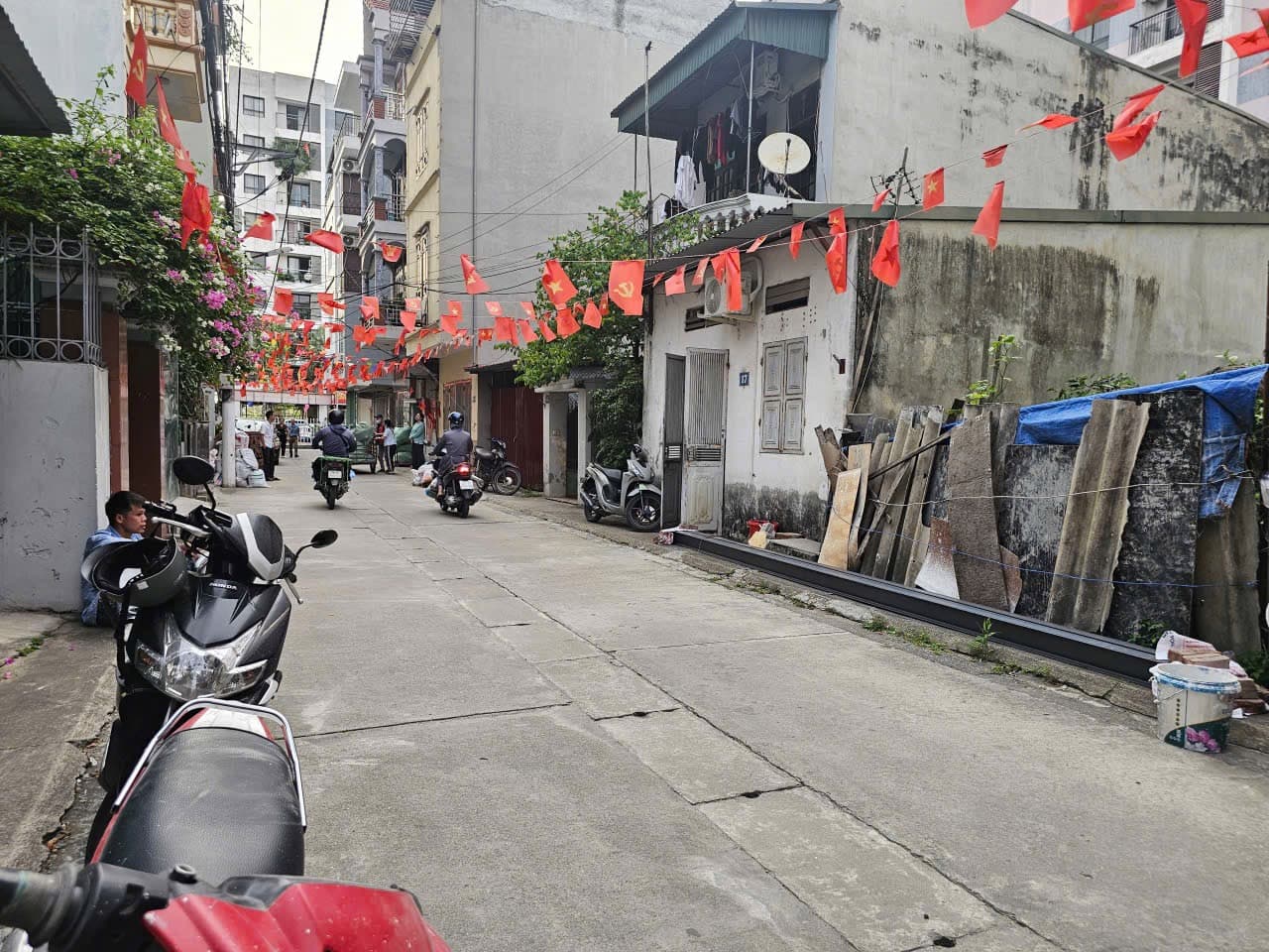 Nhà đất mặt phố, Hoài Đức, Hà Nội - 72m² giá 10.7 tỷ
