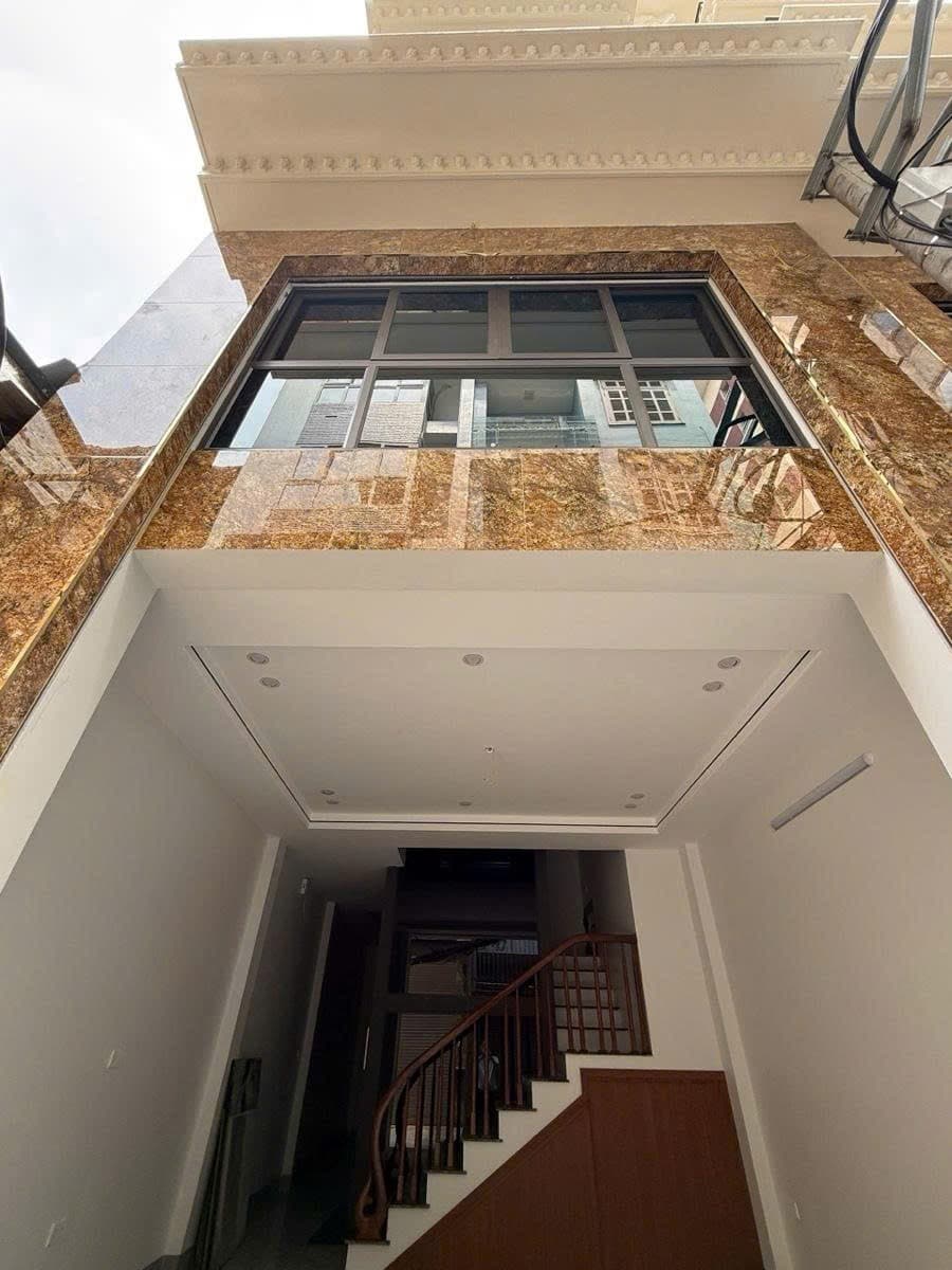 Nhà đất mặt phố, Ba Đình, Hà Nội - 52m² giá 18 tỷ