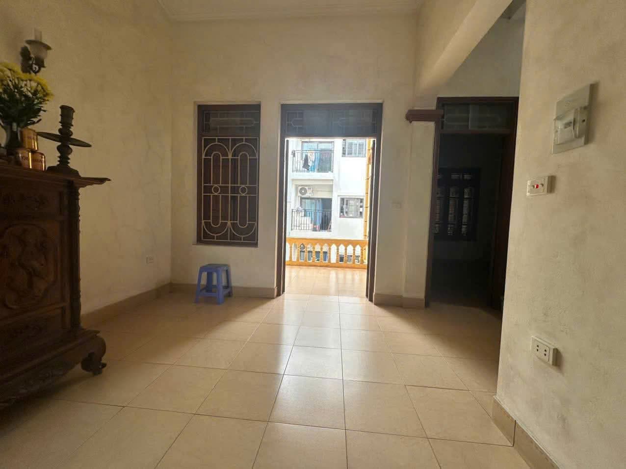 Nhà đất mặt phố, Cầu Giấy, Hà Nội - 52m² giá 14.8 tỷ