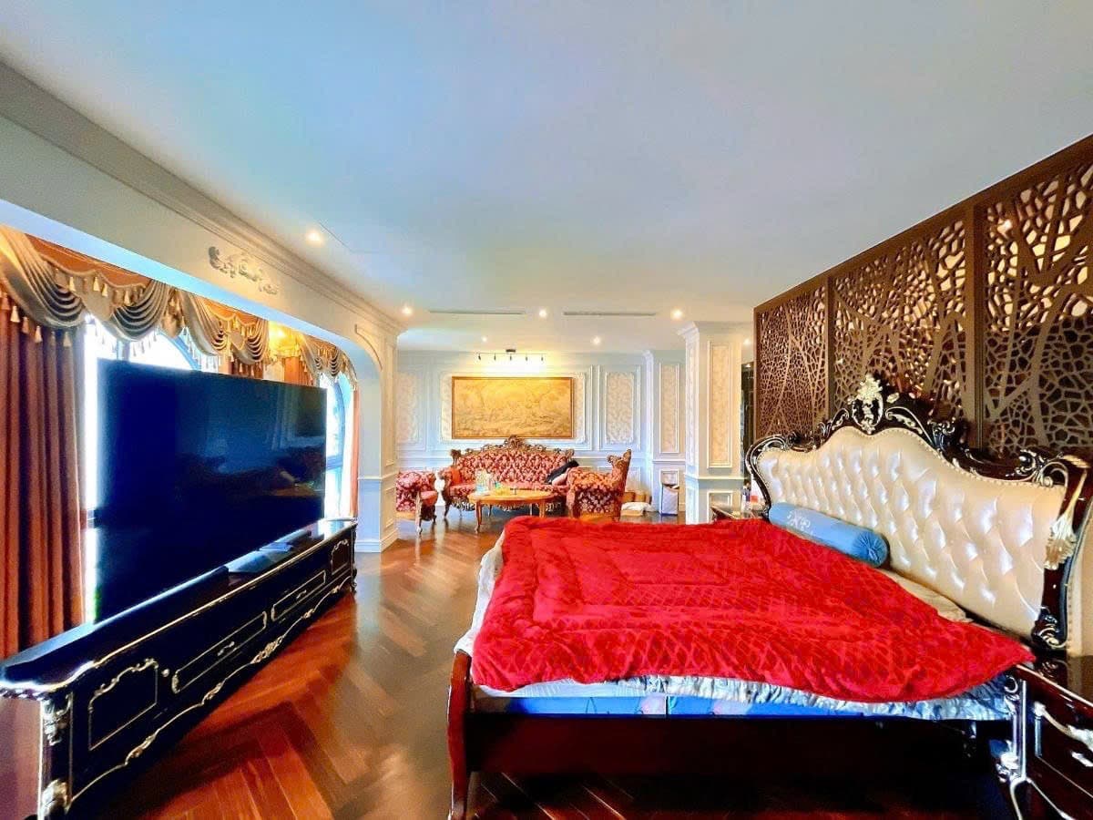 Nhà đất mặt phố, Hai Bà Trưng, Hà Nội - 89m² giá 102 tỷ