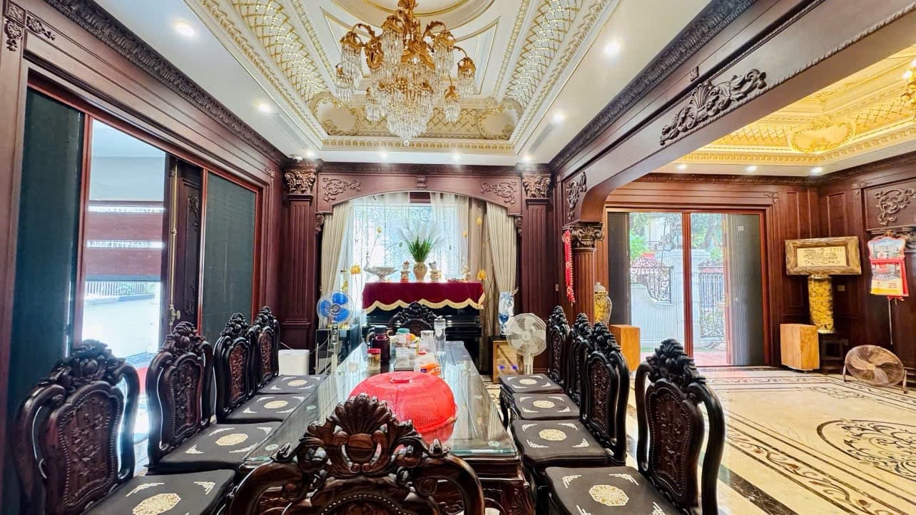 Nhà đất mặt phố, Hoàng Mai, Hà Nội - 338m² giá 105 tỷ