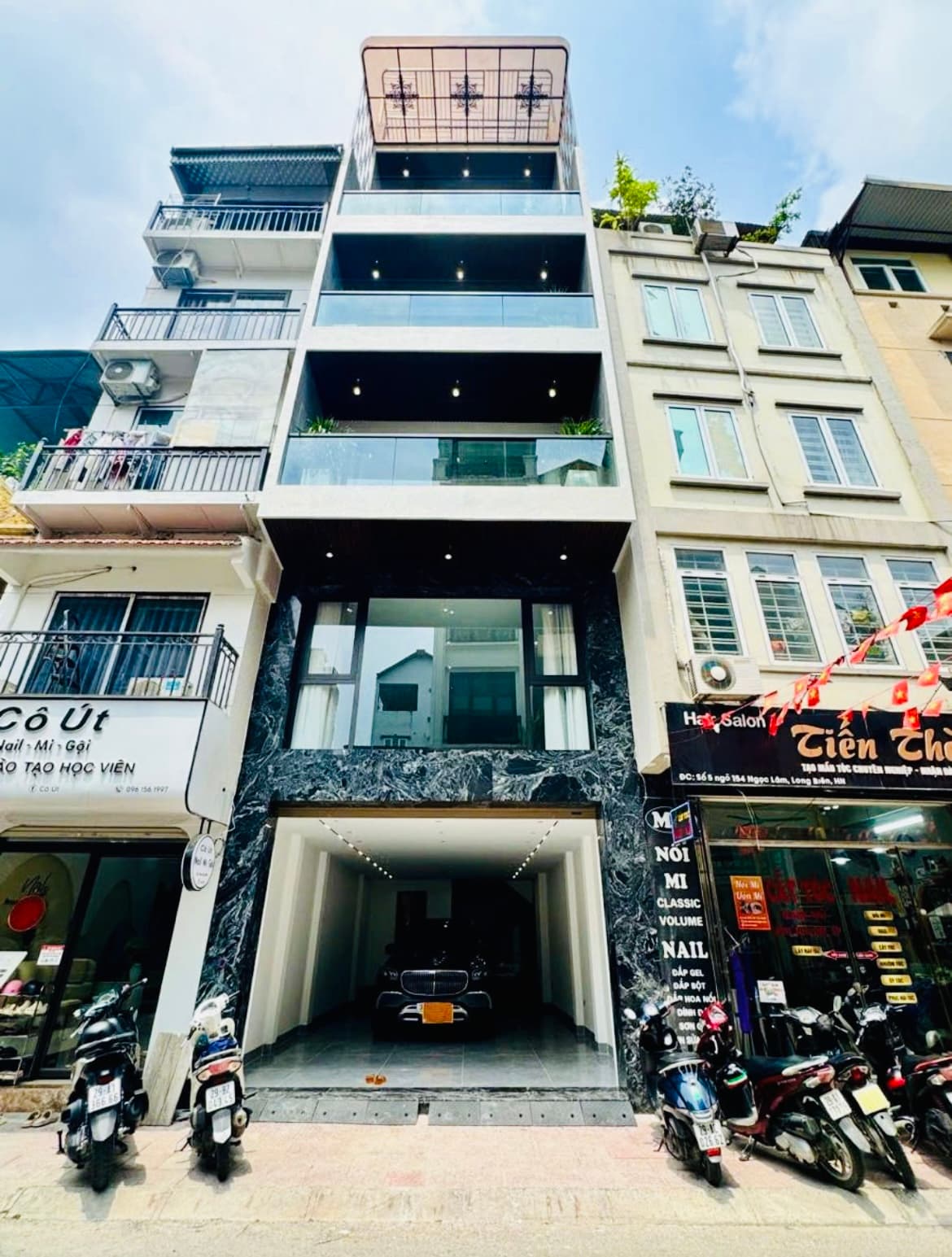 Nhà đất mặt phố, Long Biên, Hà Nội - 70m² giá 31.8 tỷ