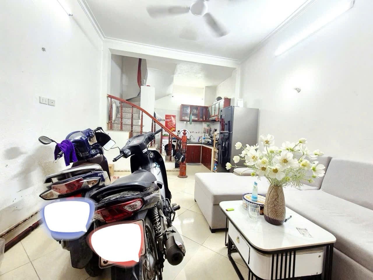 Nhà đất mặt phố, Hoàng Mai, Hà Nội - 27.2m² giá 1.85 tỷ
