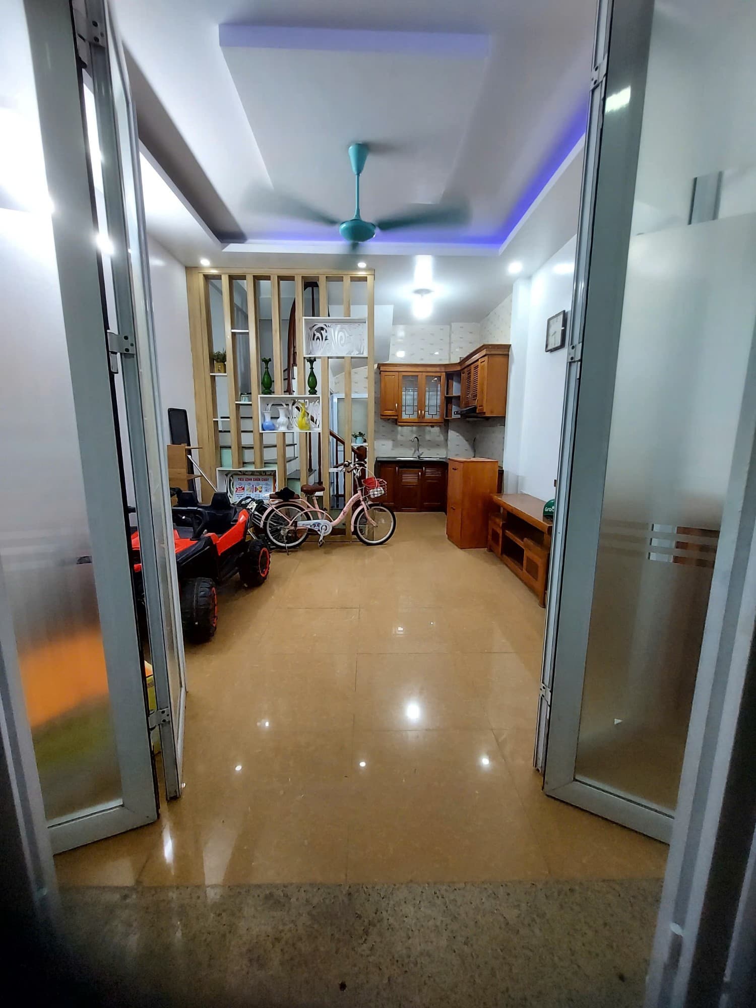 Nhà đất mặt phố, Hoàng Mai, Hà Nội - 30m² giá 7.3 tỷ