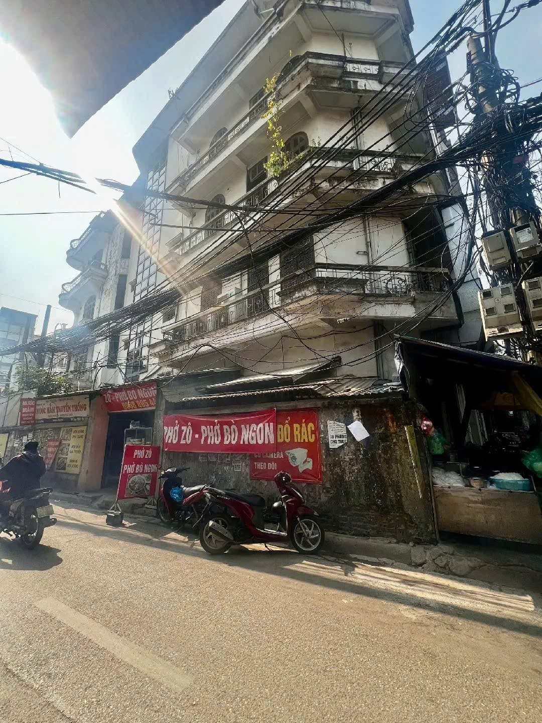 Nhà đất mặt phố, Hoàng Mai, Hà Nội - 160m² giá 102 tỷ
