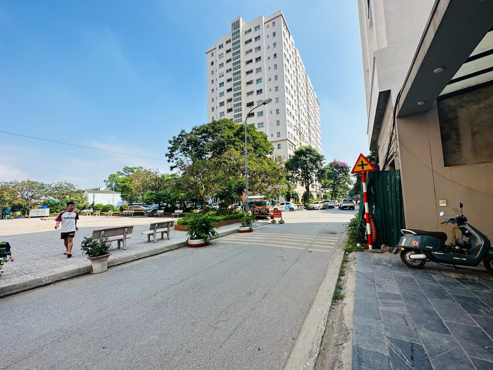 Nhà đất mặt phố, Long Biên, Hà Nội - 179m² giá 63 tỷ