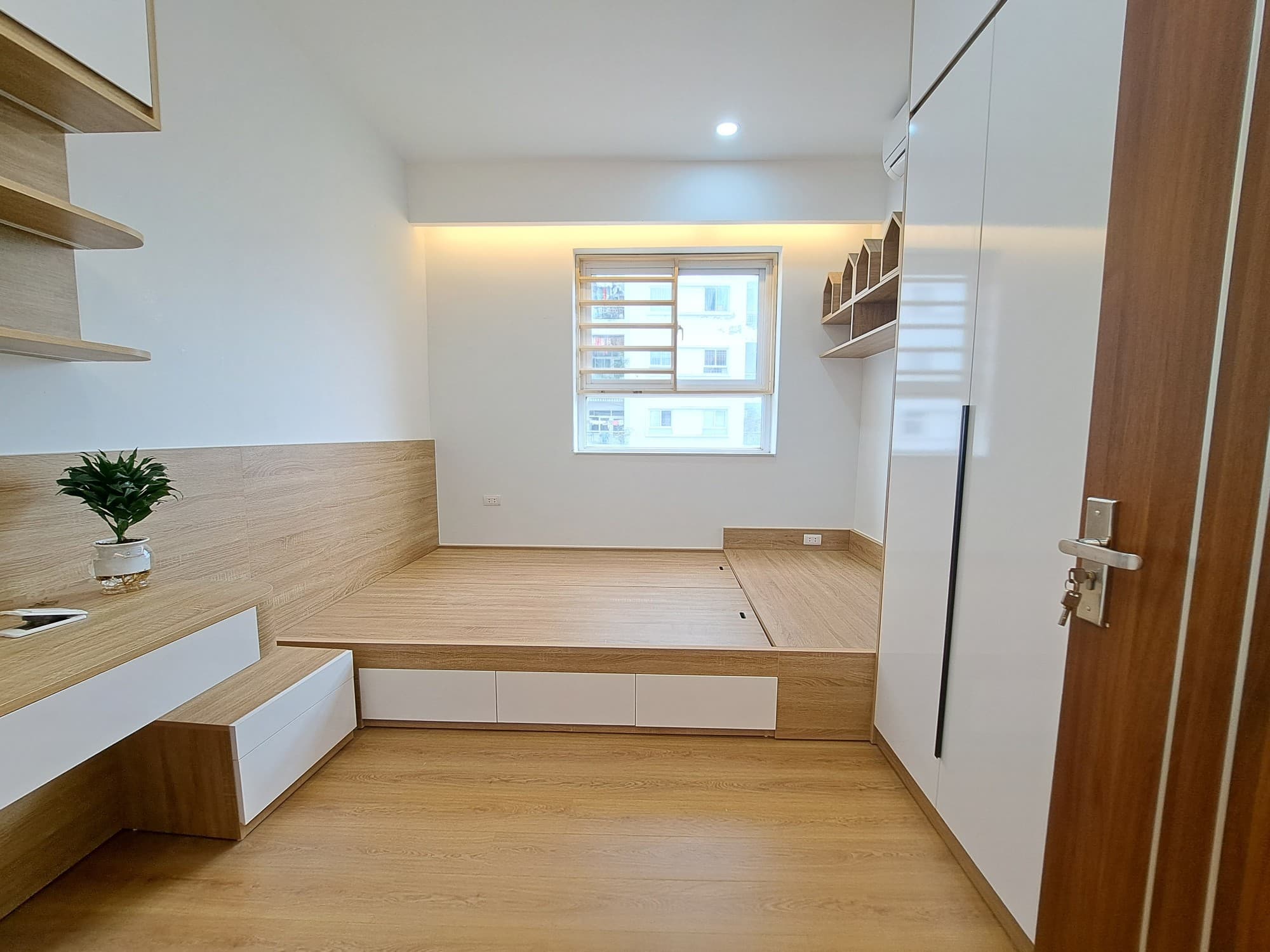 Căn hộ Tổ hợp 310 Minh Khai -, - 105m² giá 8.3 tỷ