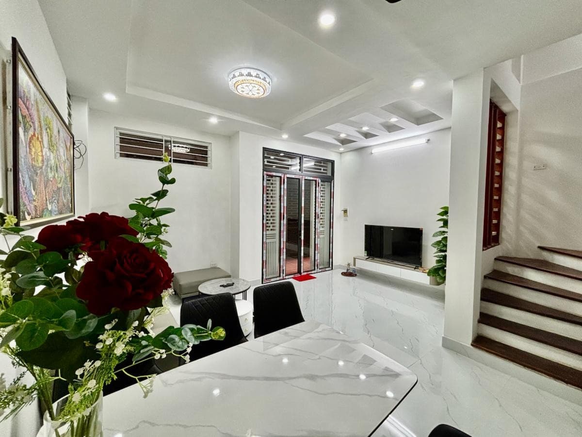 Nhà đất mặt phố, Cầu Giấy, Hà Nội - 32m² giá 7.8 tỷ